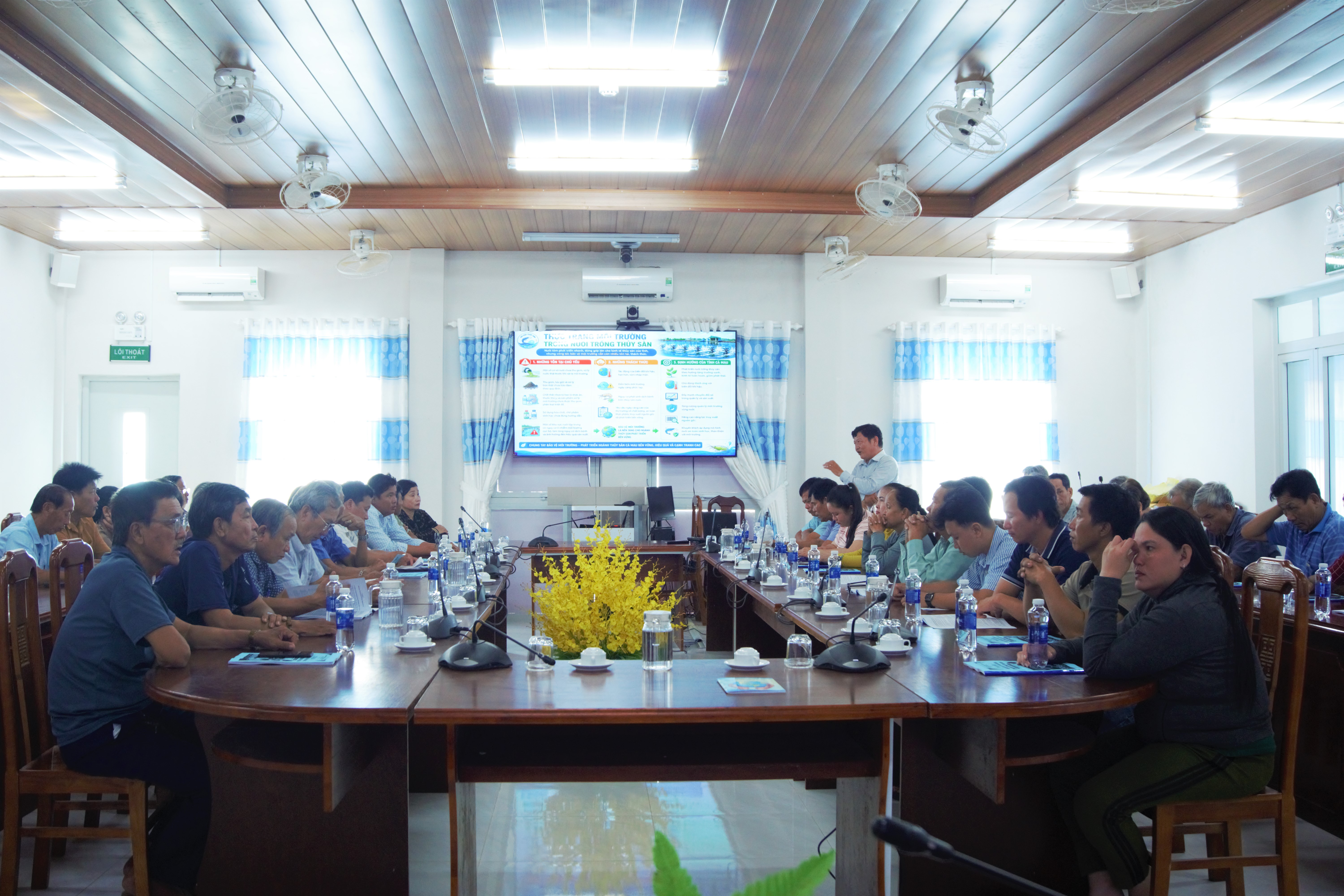 Chi cục Thủy sản tỉnh Cà Mau: Tập huấn bảo vệ môi trường tại xã Phan Ngọc Hiển