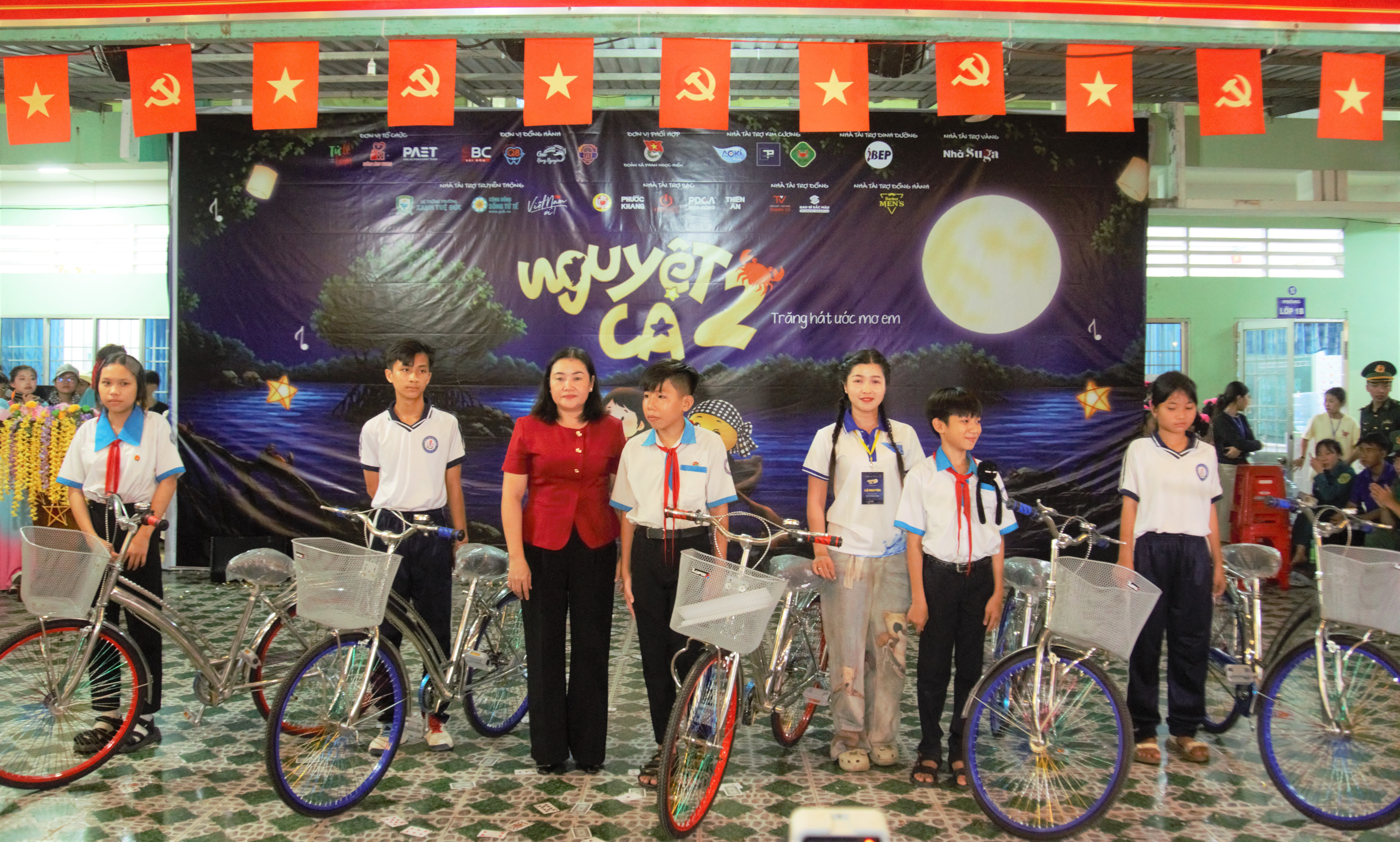 Anh-tin-bai