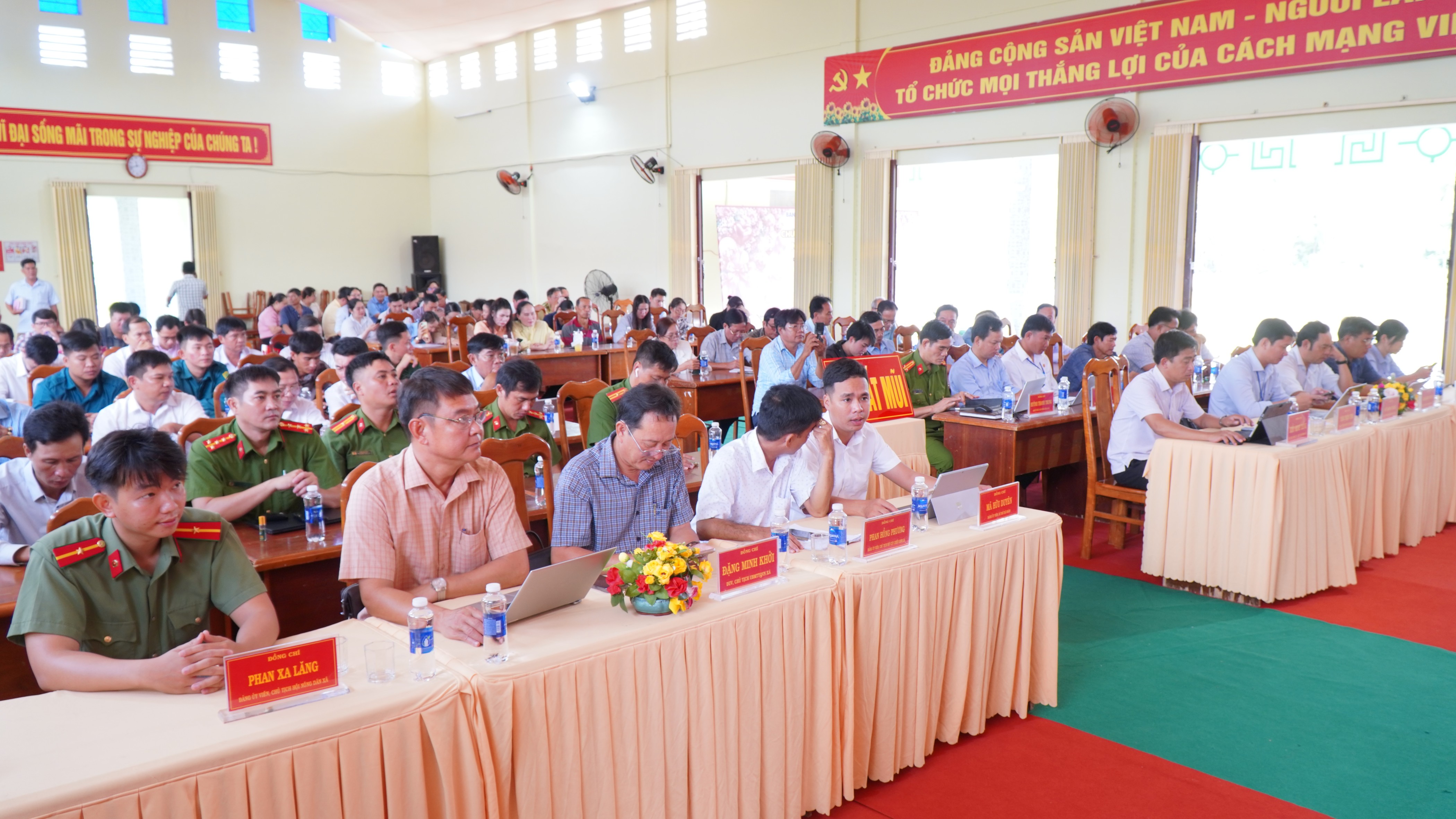Đất Mũi nghiên cứu, học tập Nghị quyết Hội nghị lần thứ Tư, khóa XIV