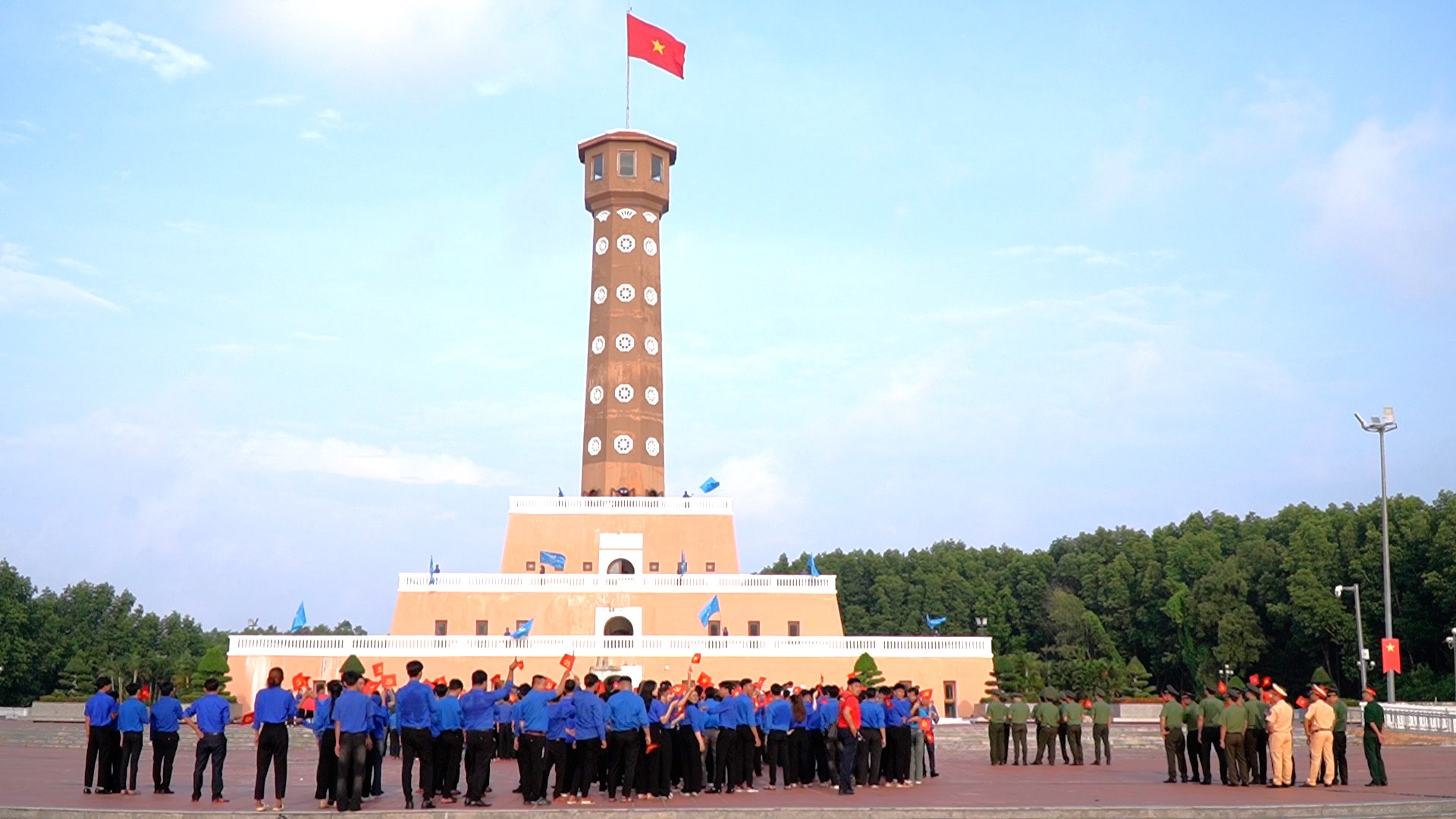 Anh-tin-bai