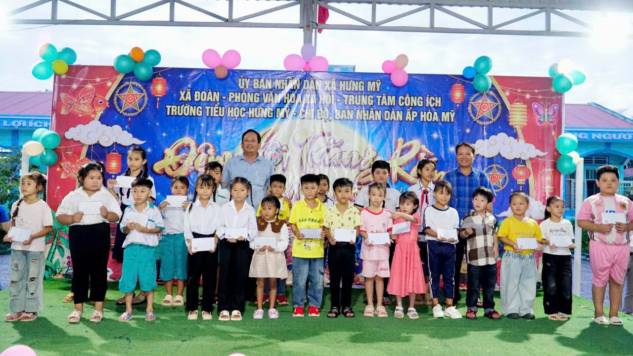 ĐÊM HỘI TRĂNG RẰM ẤM ÁP CHO HỌC SINH HƯNG MỸ
