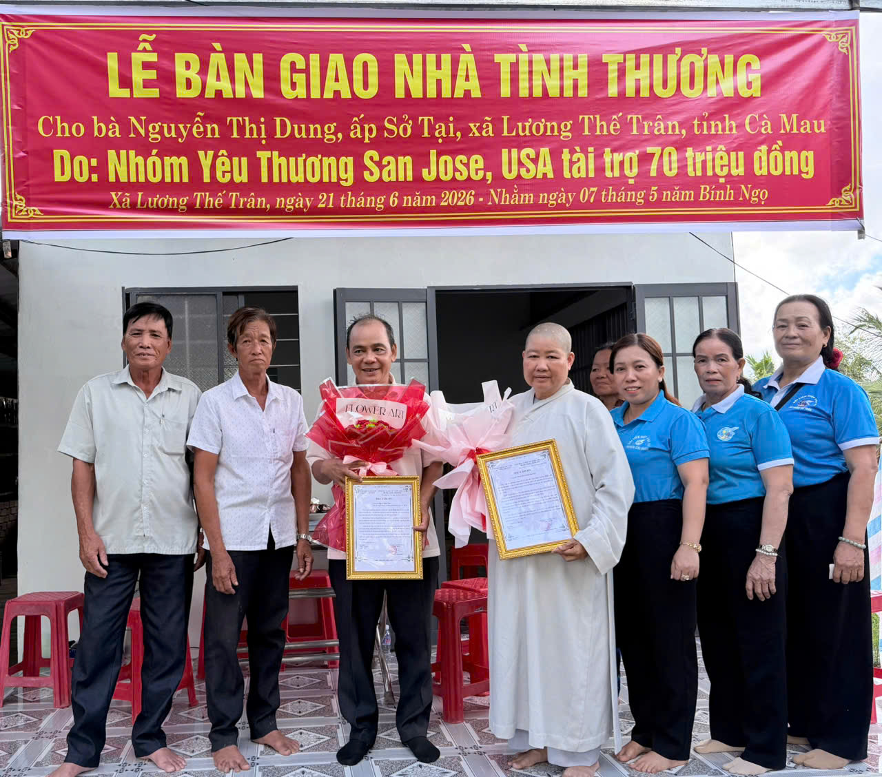 Anh-tin-bai