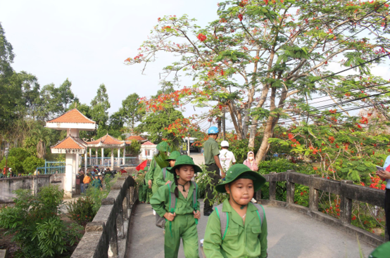 Anh-tin-bai