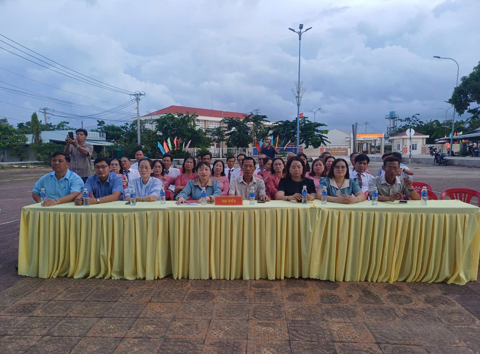 RA MẮT CÂU LẠC BỘ ĐỜN CA TÀI TỬ XÃ TẠ AN KHƯƠNG