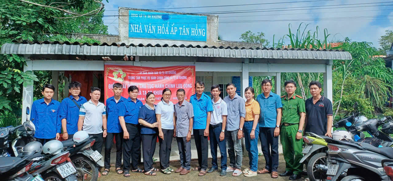 XÃ TẠ AN KHƯƠNG TỔ CHỨC GIẢI QUYẾT THỦ TỤC HÀNH CHÍNH LƯU ĐỘNG