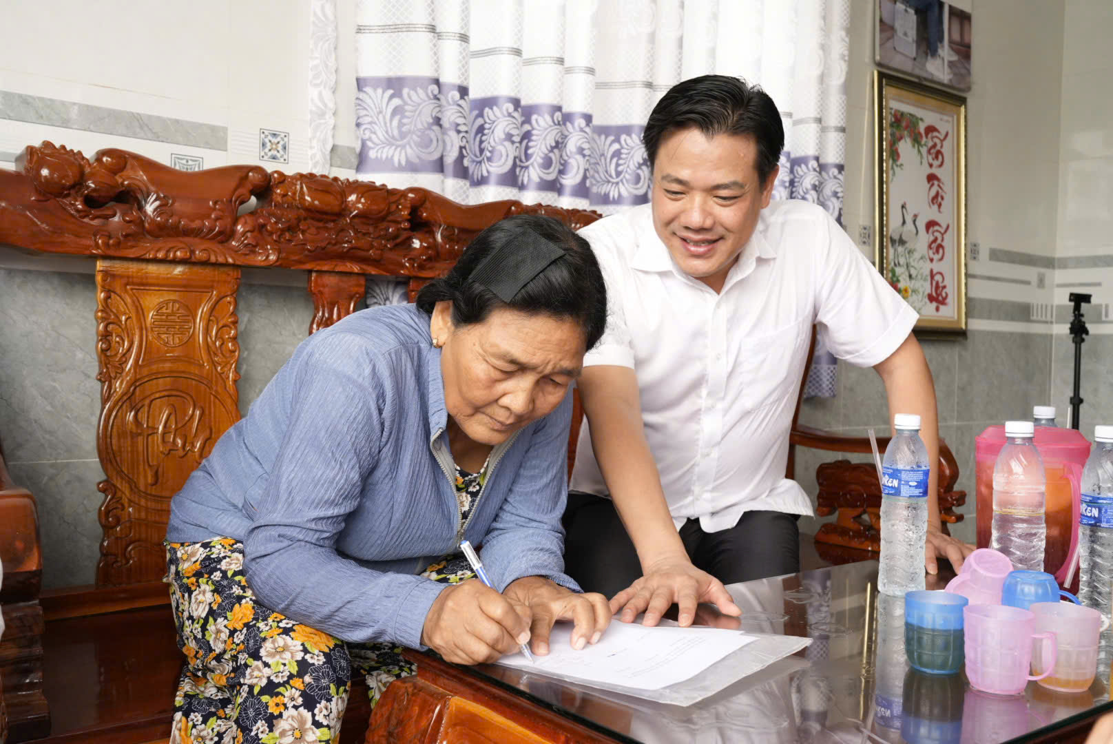 Anh-tin-bai