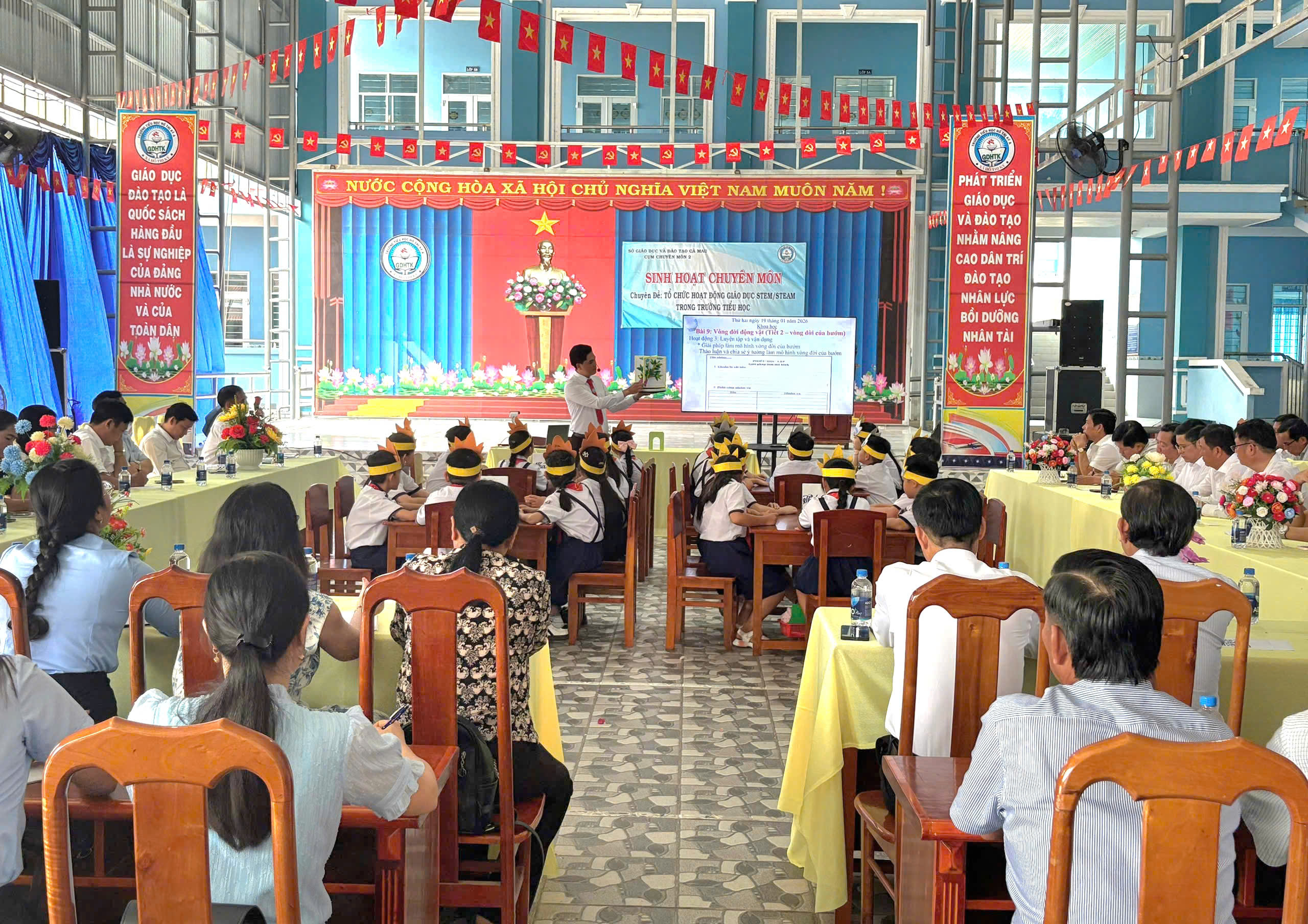 Anh-tin-bai