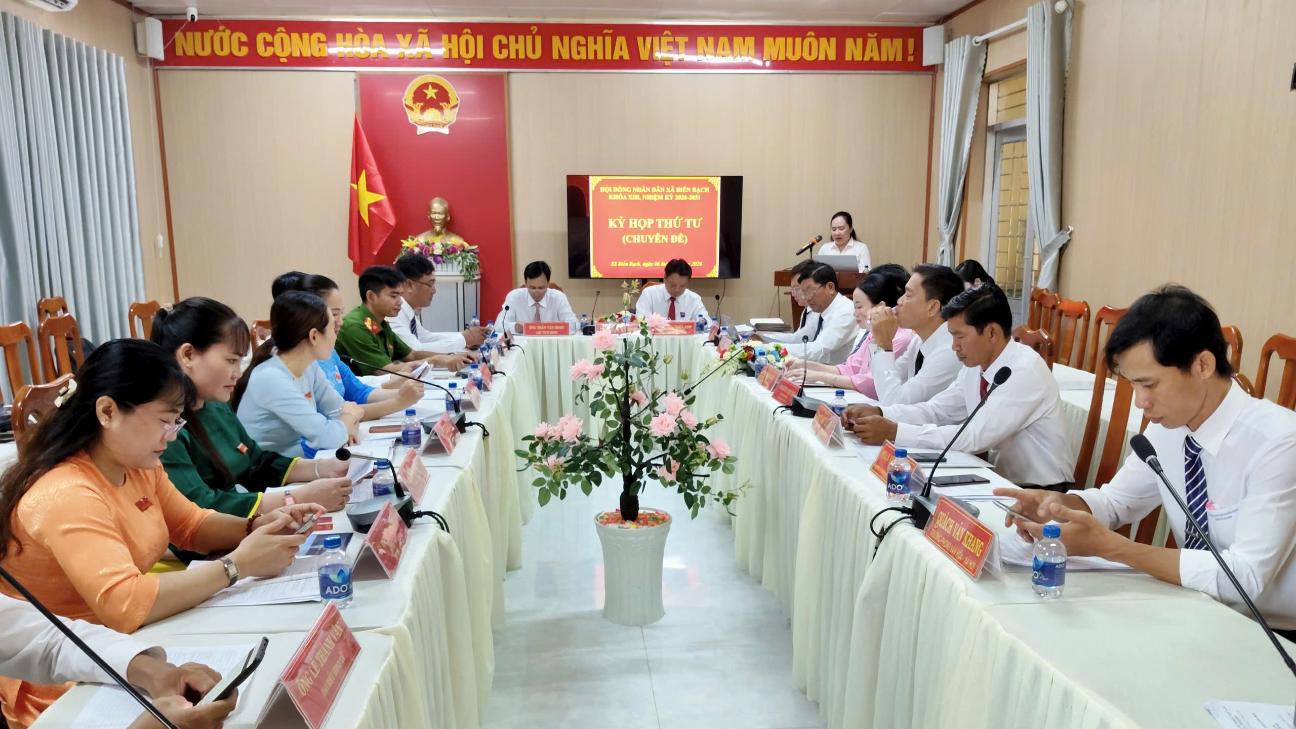 Hội đồng nhân dân khóa XIII, nhiệm kỳ 2026–2031 xã Biển Bạch tổ chức Kỳ họp thứ Tư (Chuyên đề)