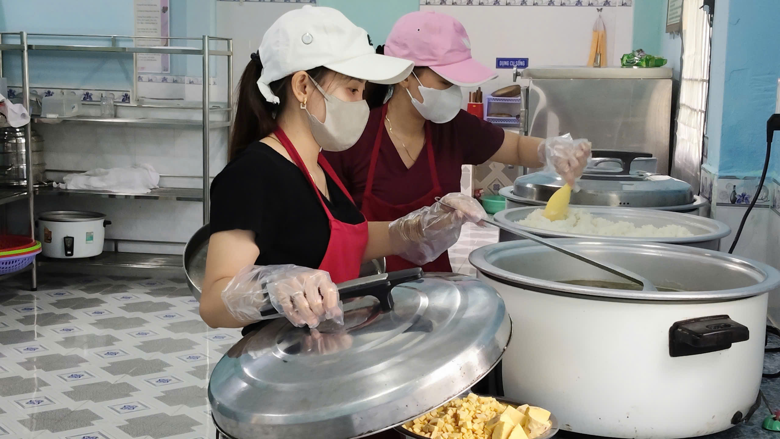 Anh-tin-bai