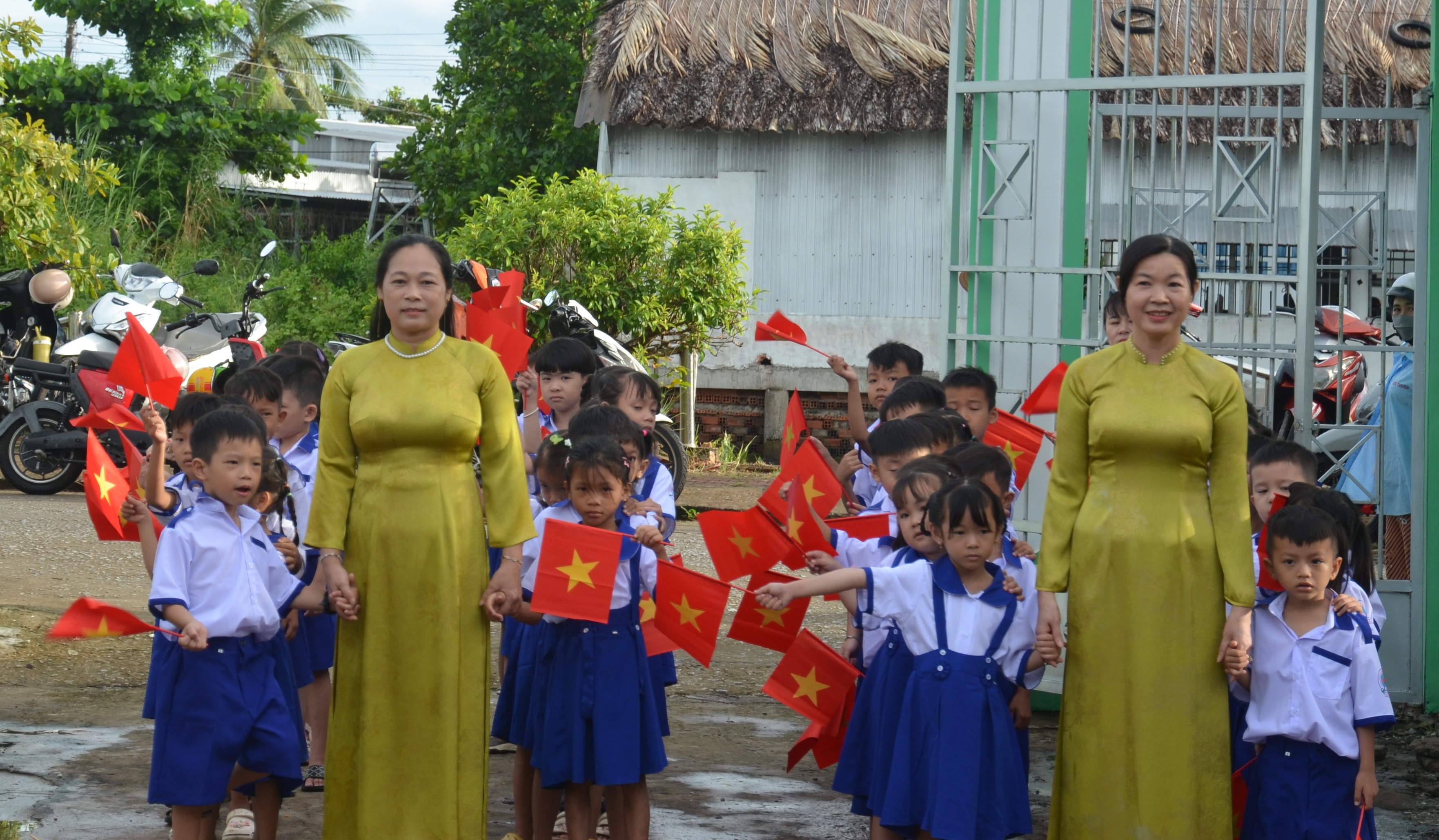 Anh-tin-bai