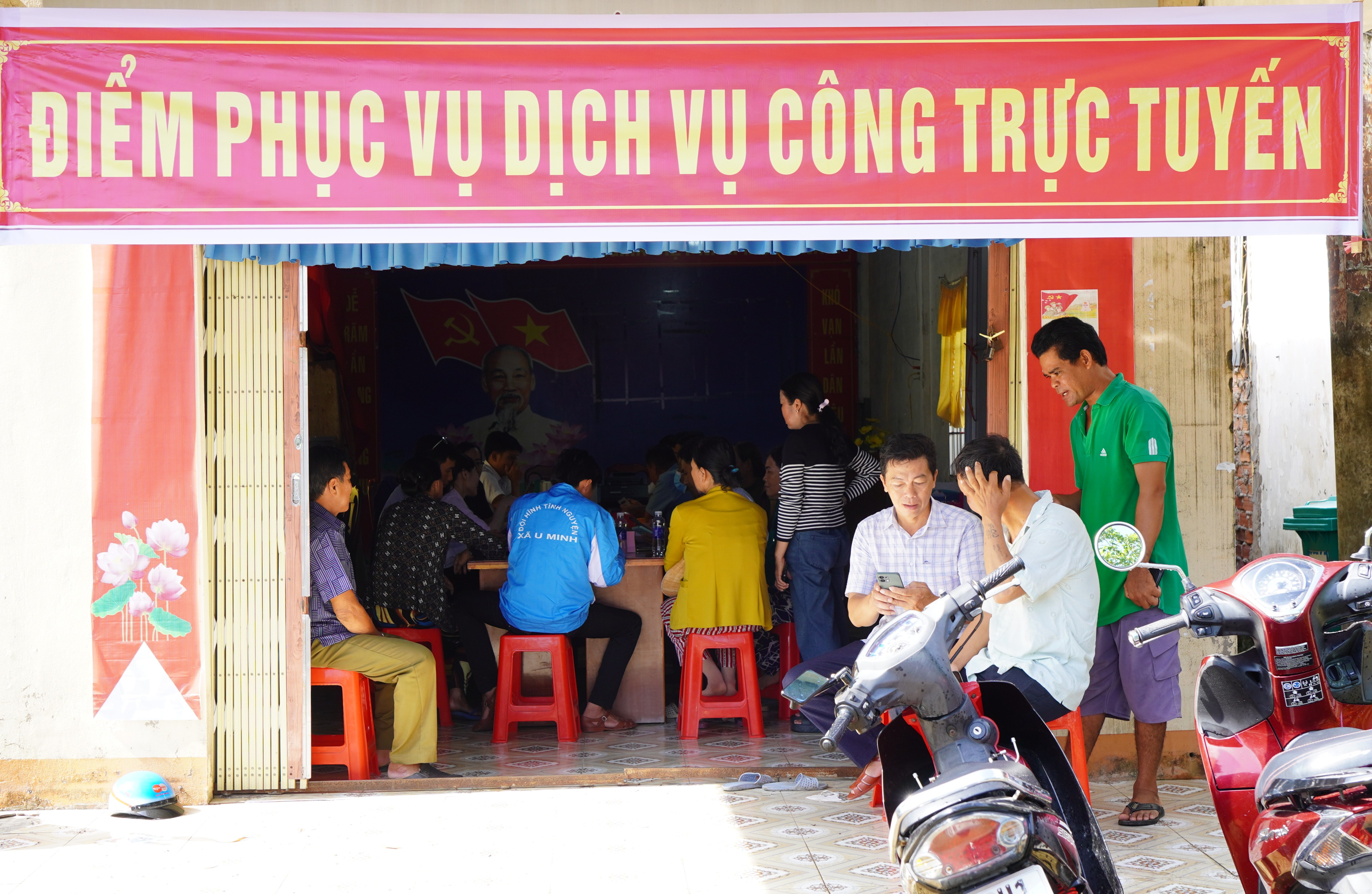 Anh-tin-bai