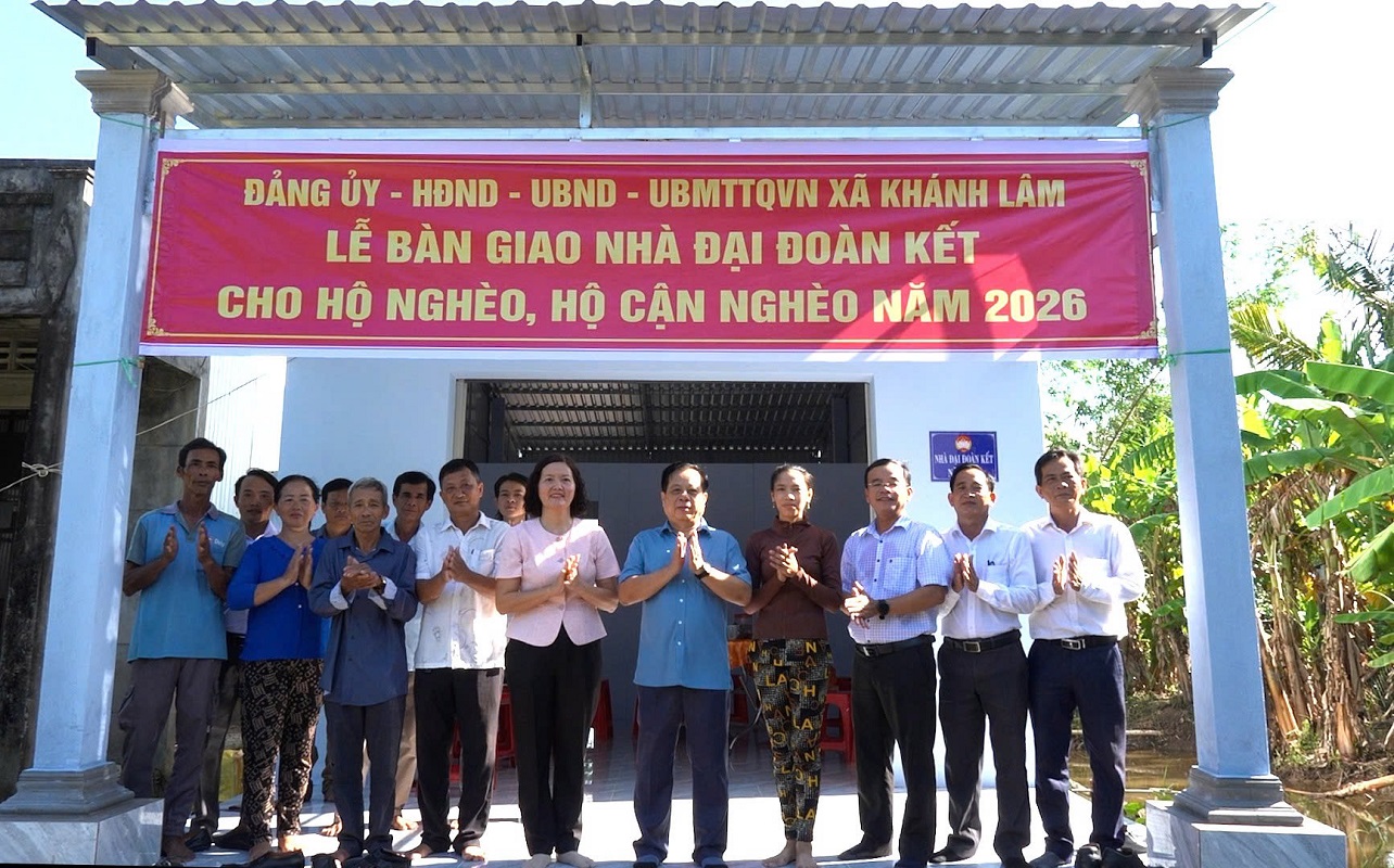 Xã Khánh Lâm bàn giao 3 căn nhà Đại đoàn kết