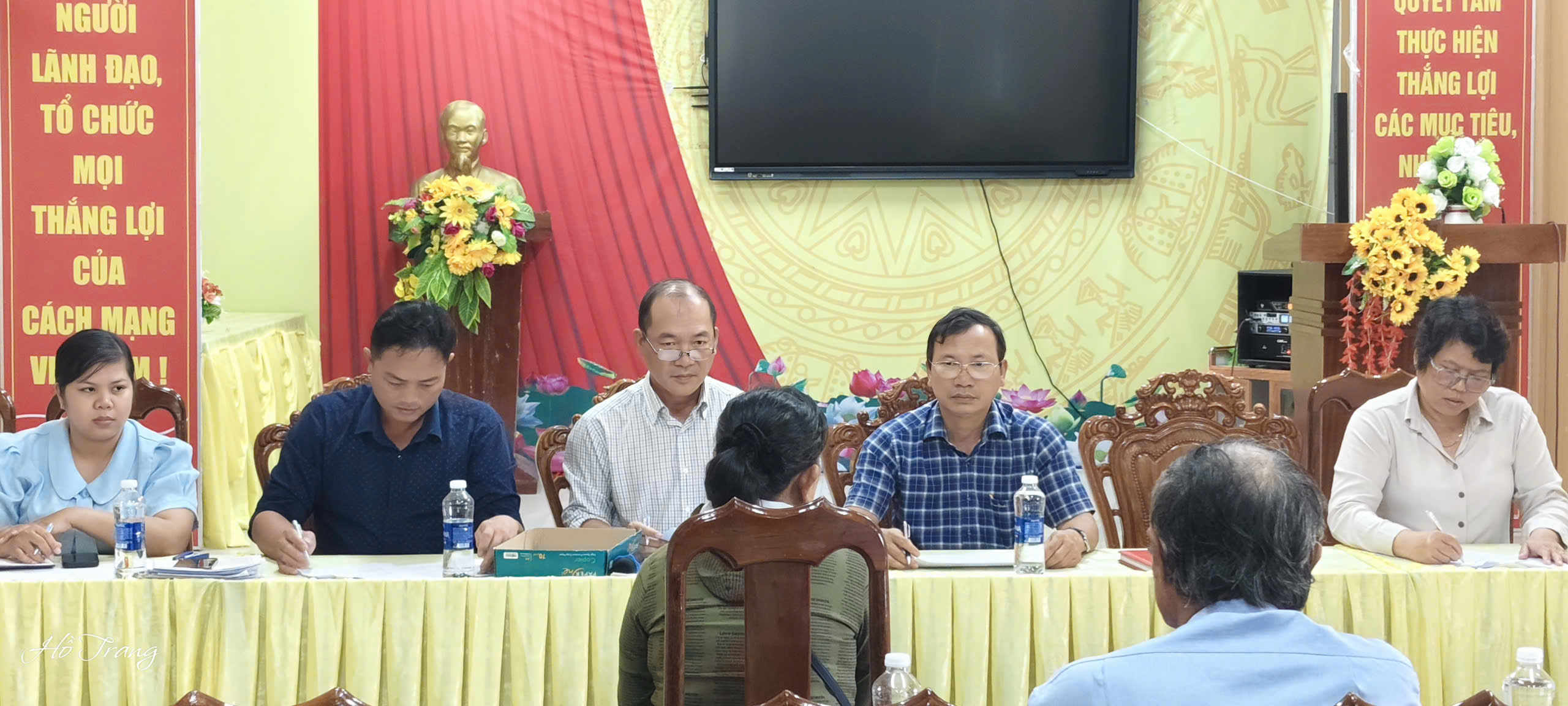 HỌP HỘI ĐỒNG XÁC ĐỊNH MỨC ĐỘ KHUYẾT TẬT CHO NGƯỜI DÂN TRÊN ĐỊA BÀN XÃ TÂN TIẾN
