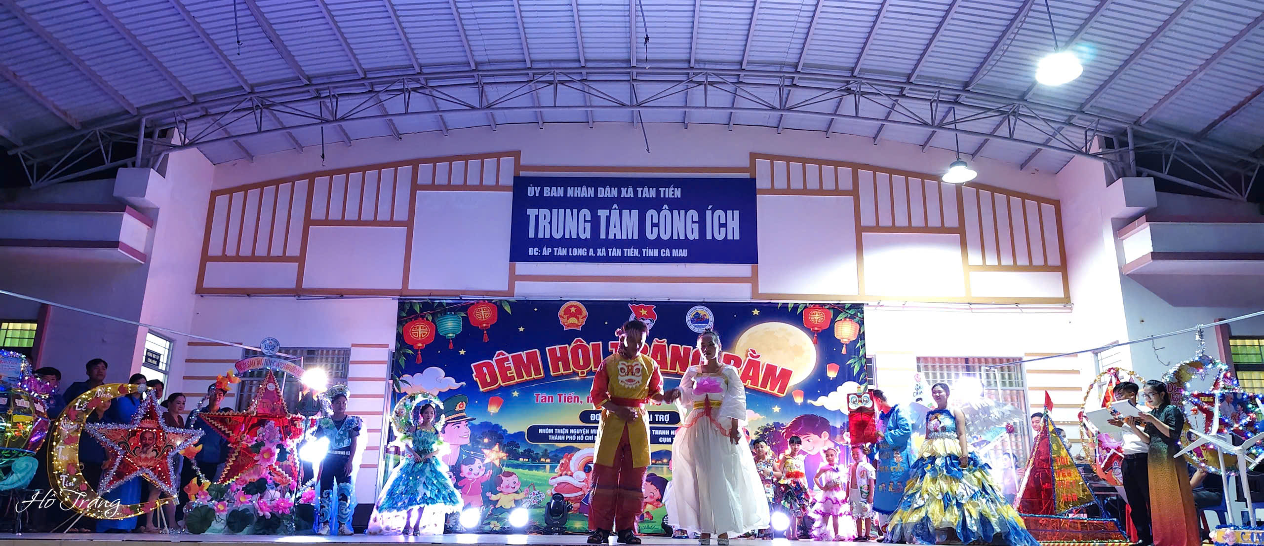 Anh-tin-bai