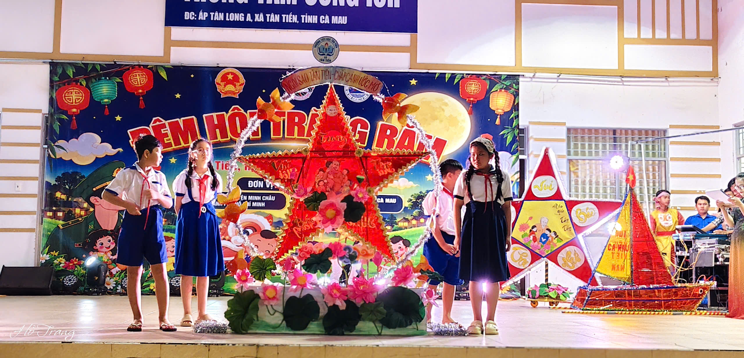 Anh-tin-bai