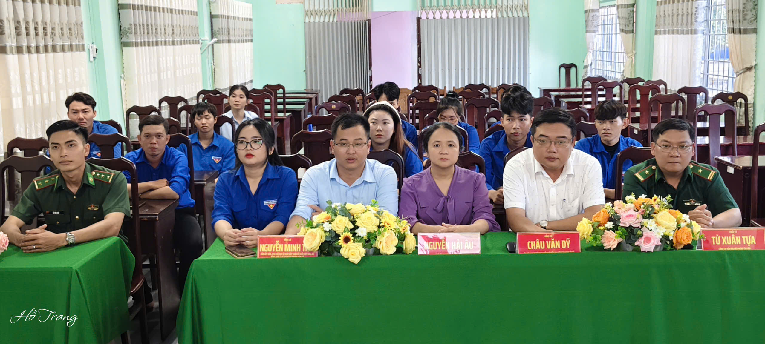 Anh-tin-bai