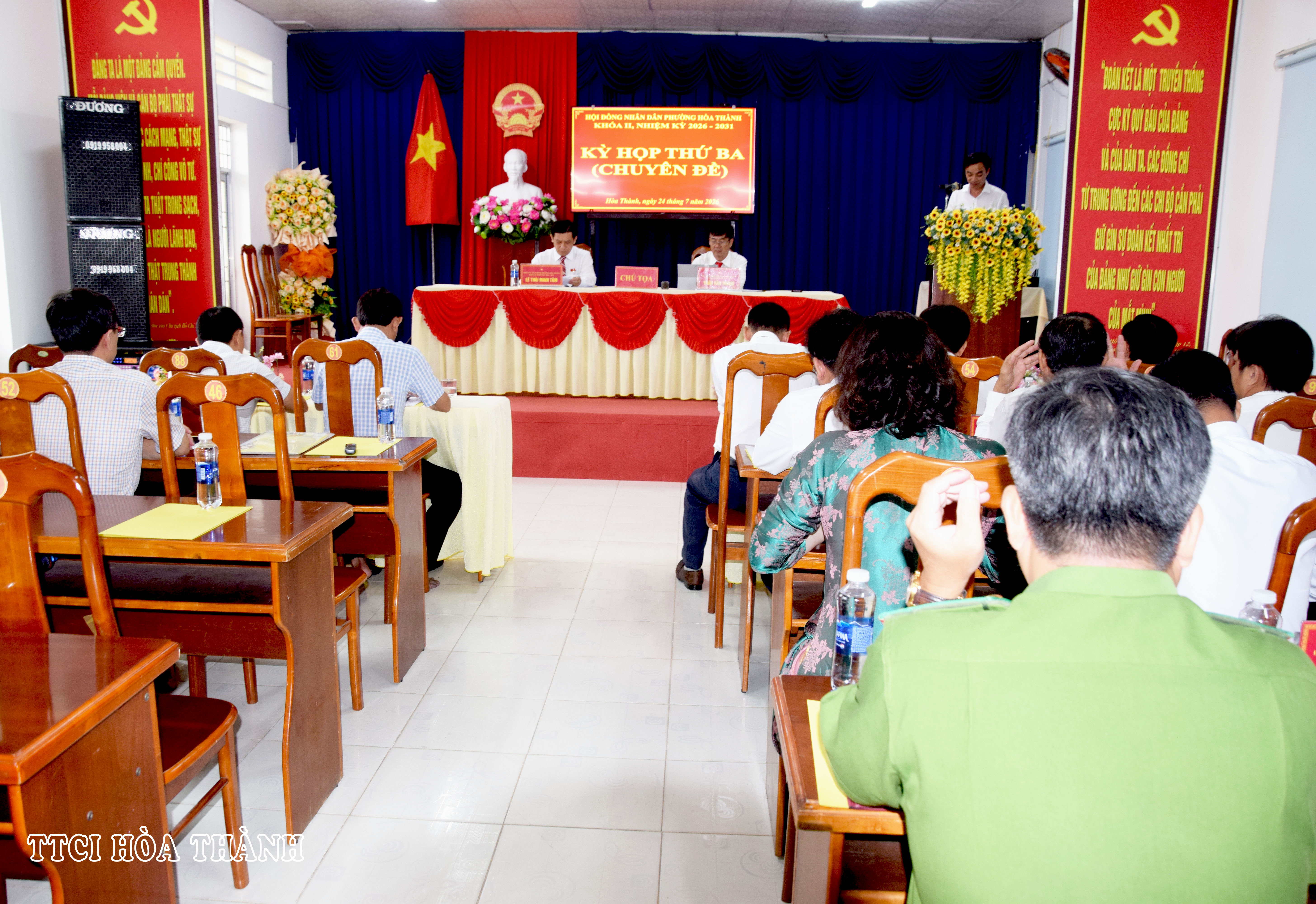 HĐND PHƯỜNG HÒA THÀNH TỔ CHỨC KỲ HỌP THỨ BA (KỲ HỌP CHUYÊN ĐỀ)