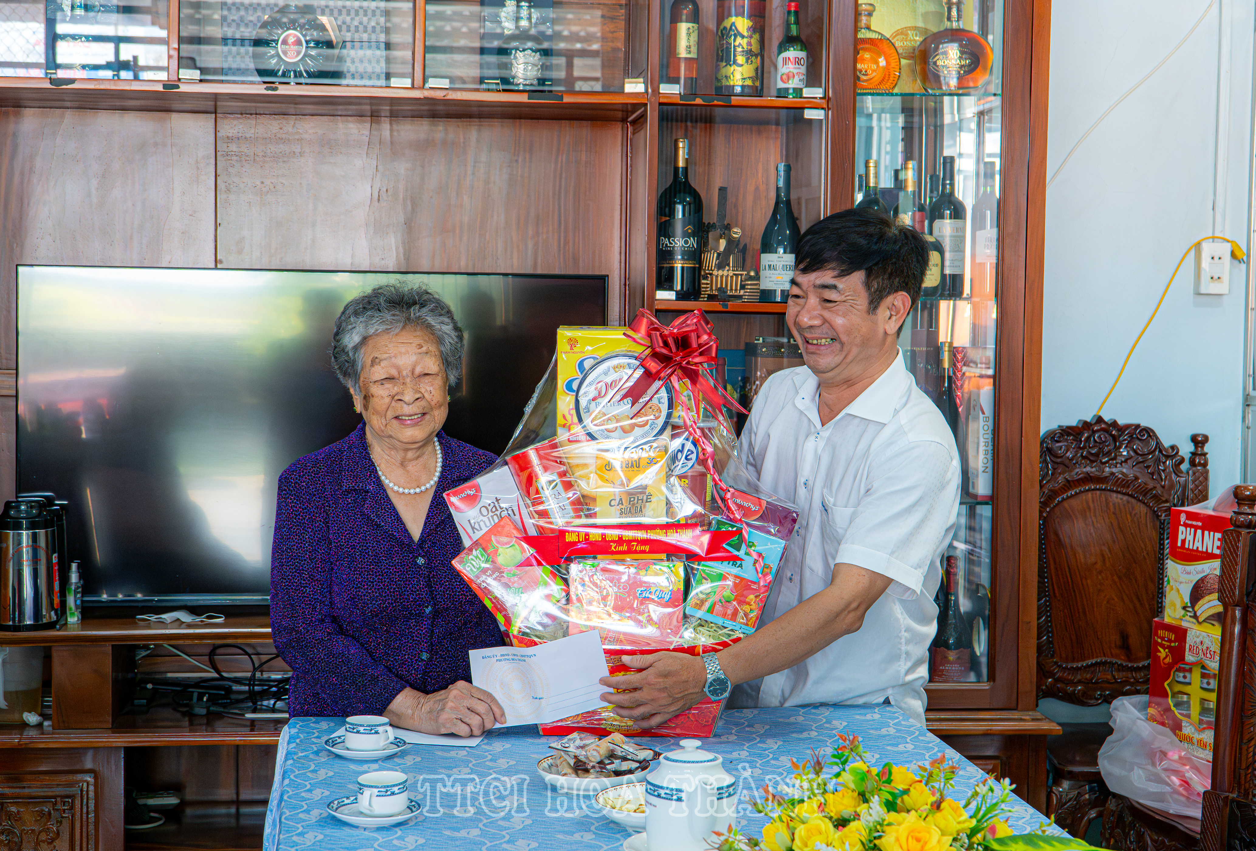 Anh-tin-bai