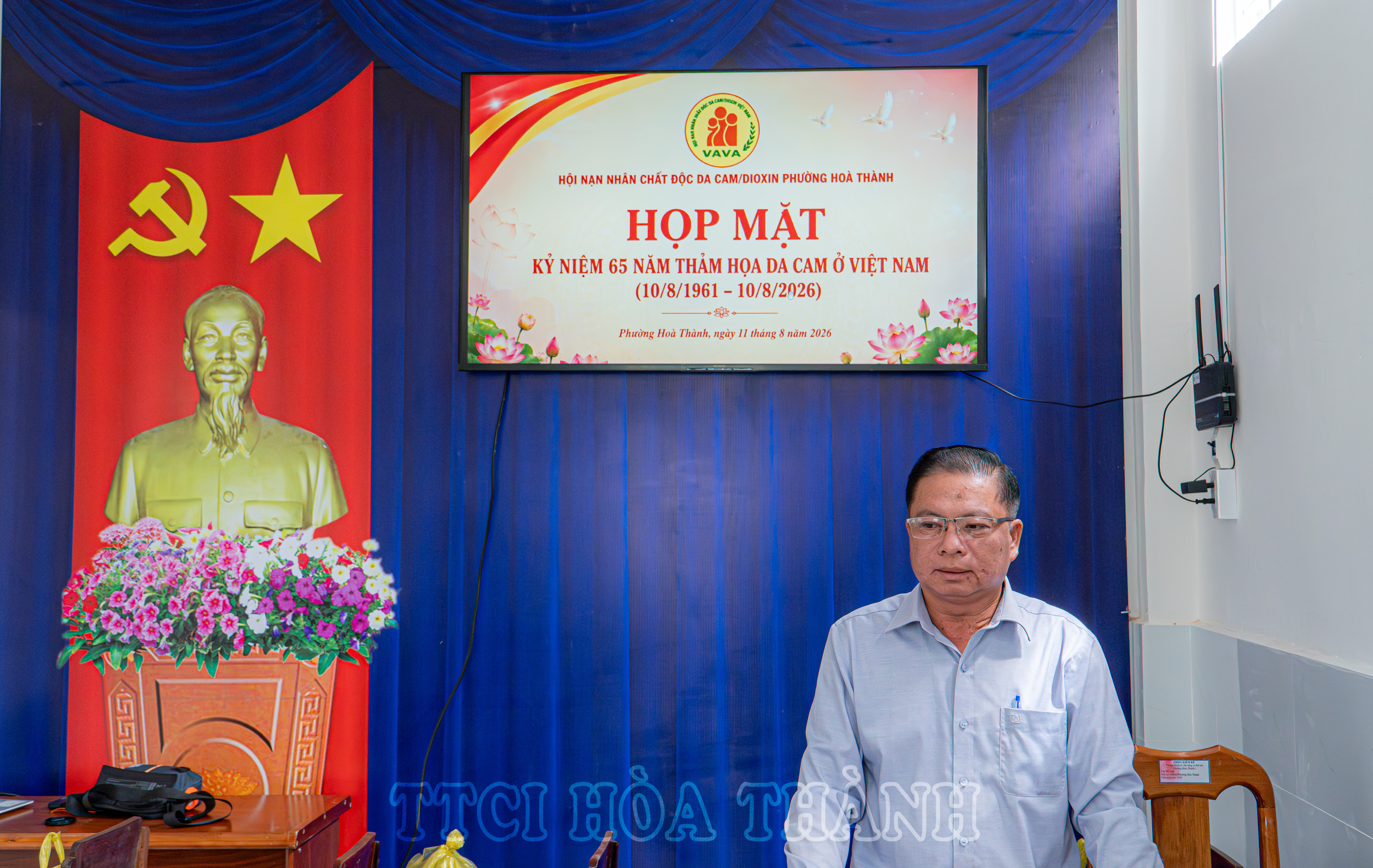 Anh-tin-bai