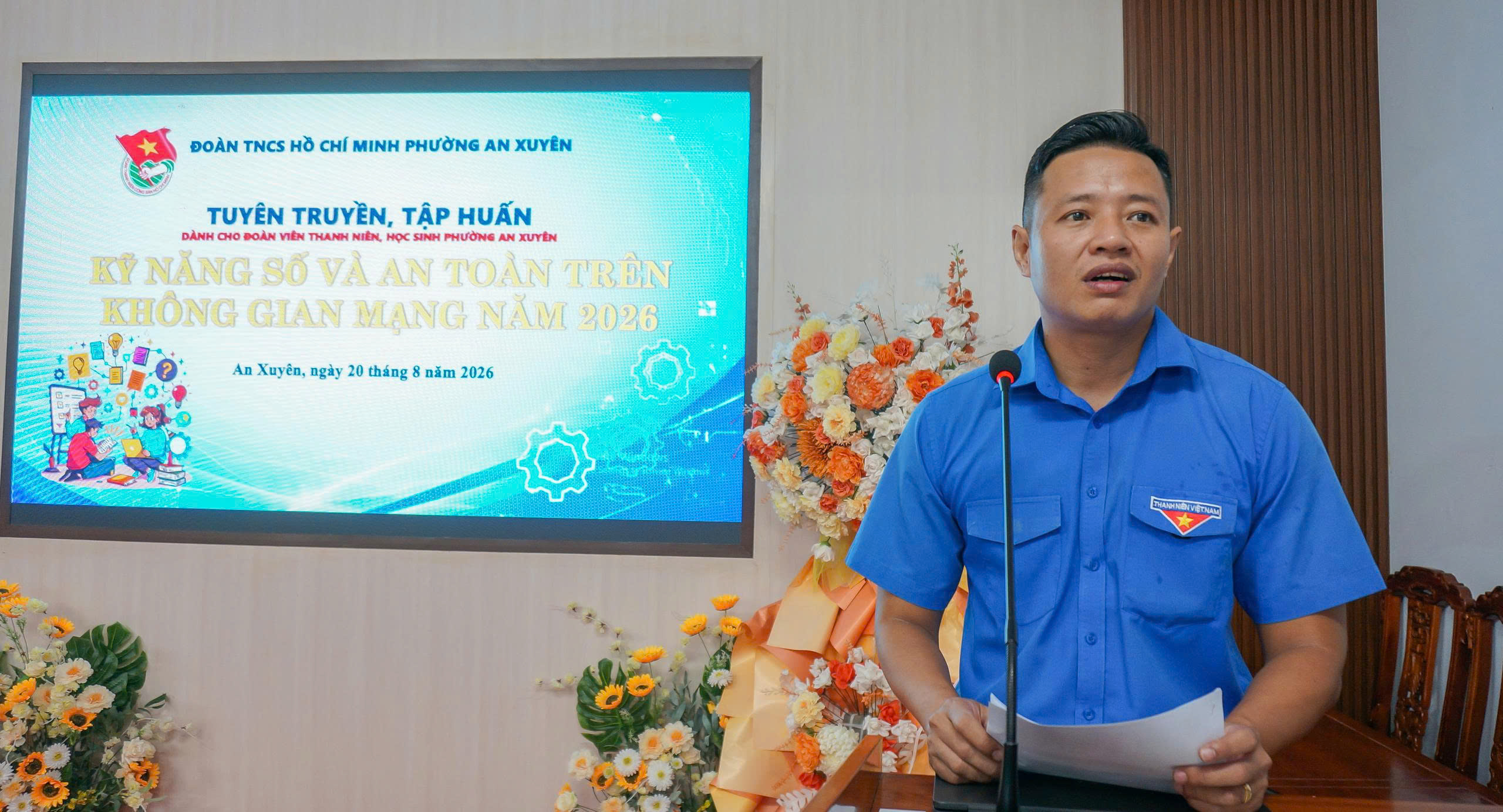 Trang bị kỹ năng số, quán triệt Nghị quyết của Đảng cho đoàn viên, thanh niên và học sinh.