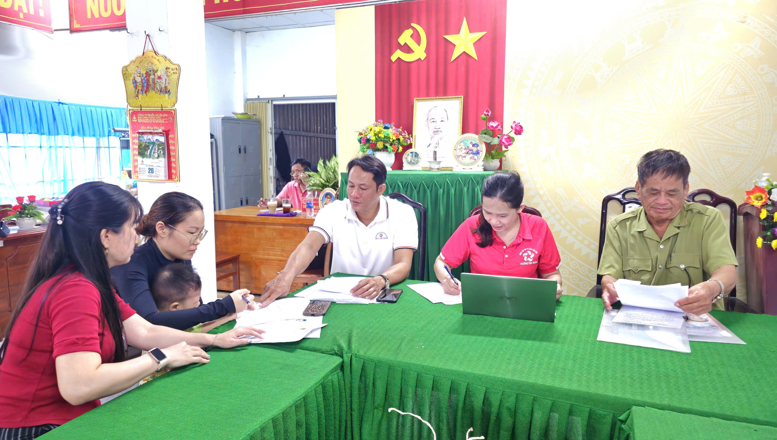 Anh-tin-bai