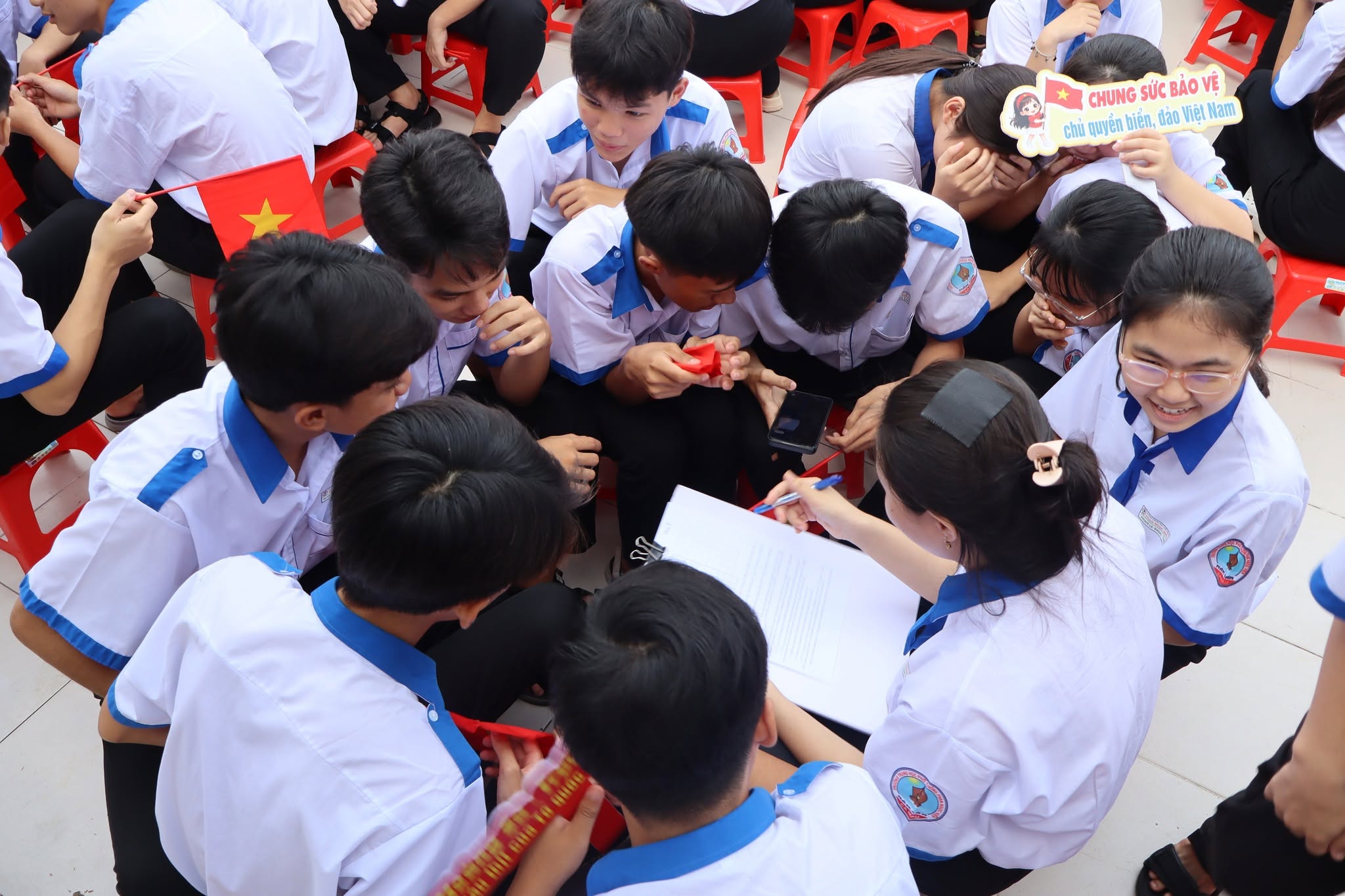 Anh-tin-bai