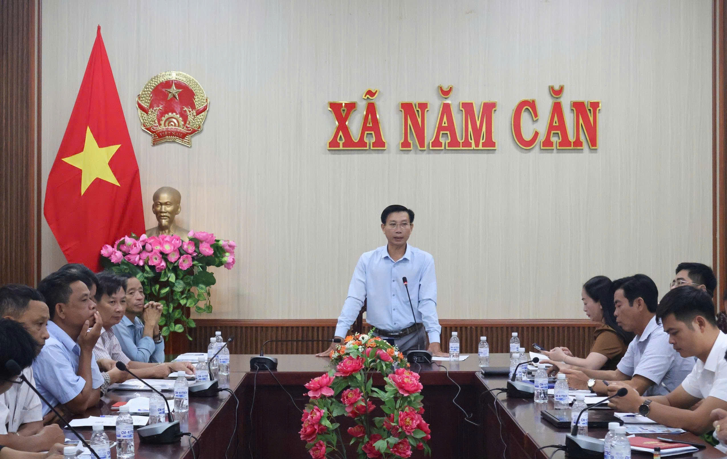 Anh-tin-bai