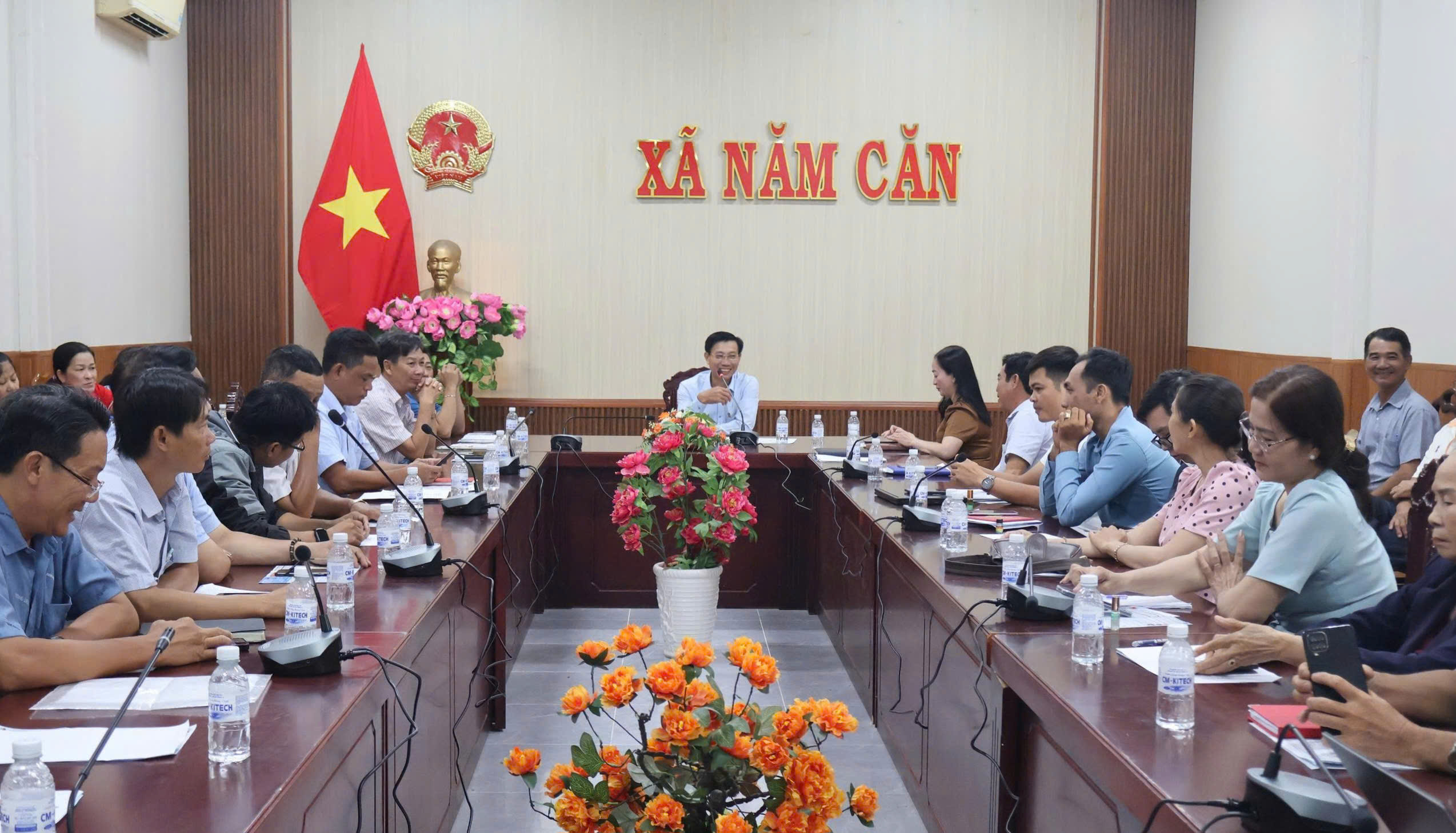 Anh-tin-bai