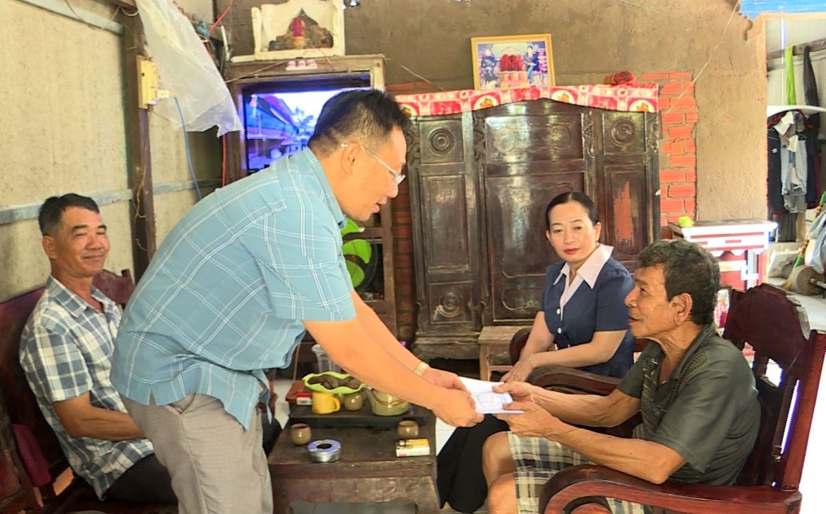 Anh-tin-bai