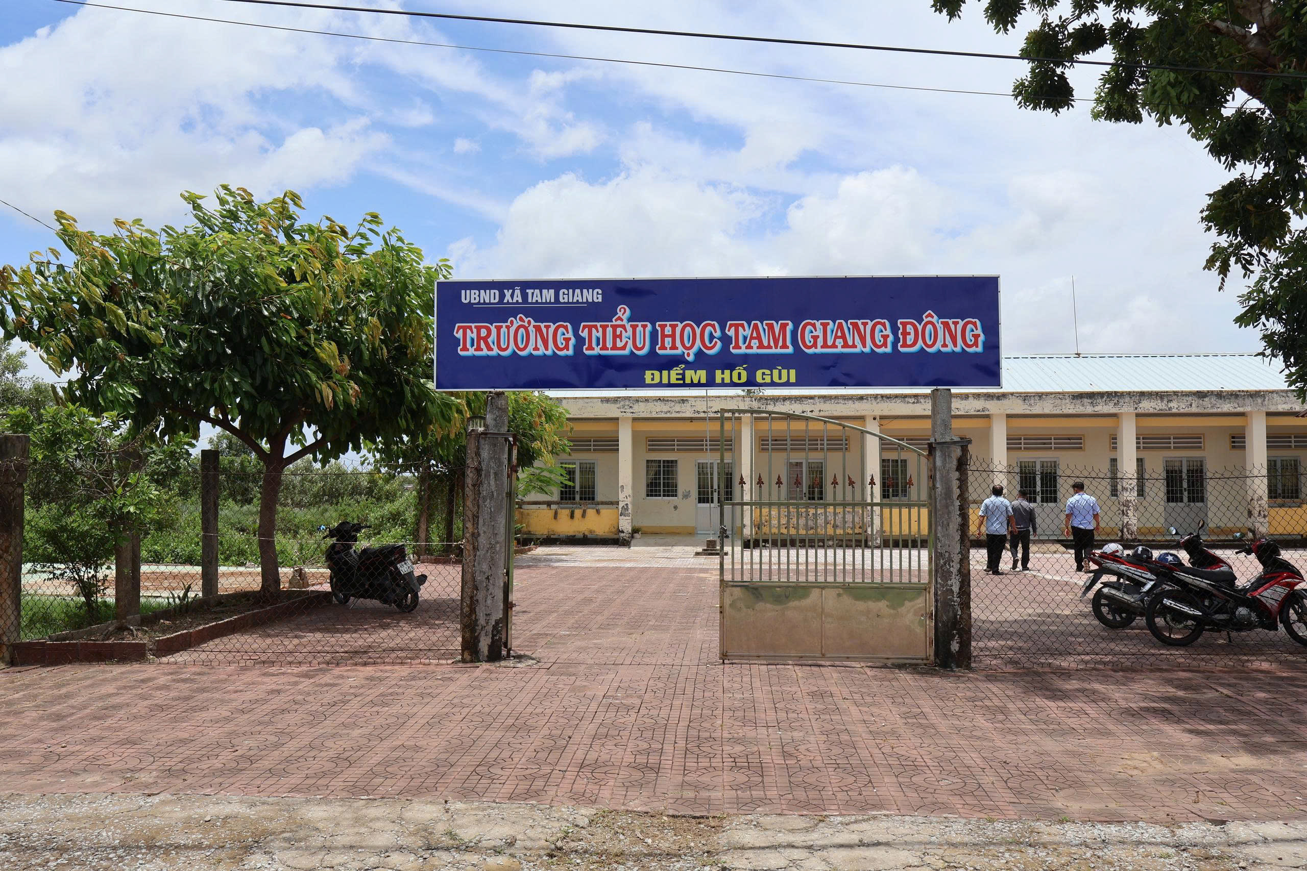 Anh-tin-bai
