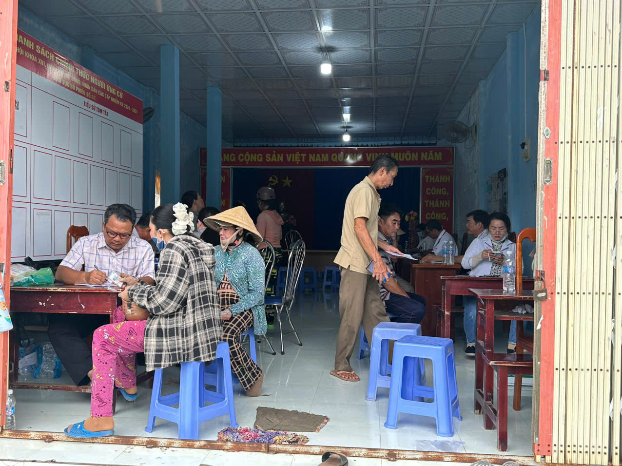 Anh-tin-bai