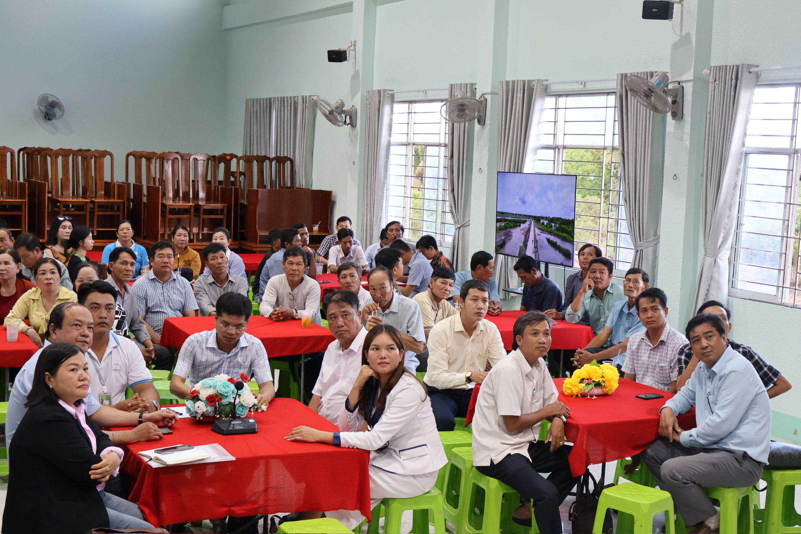 Diễn đàn phát triển nông nghiệp và nông thôn gắn với tăng trưởng kinh tế trên địa bàn xã năm 2026