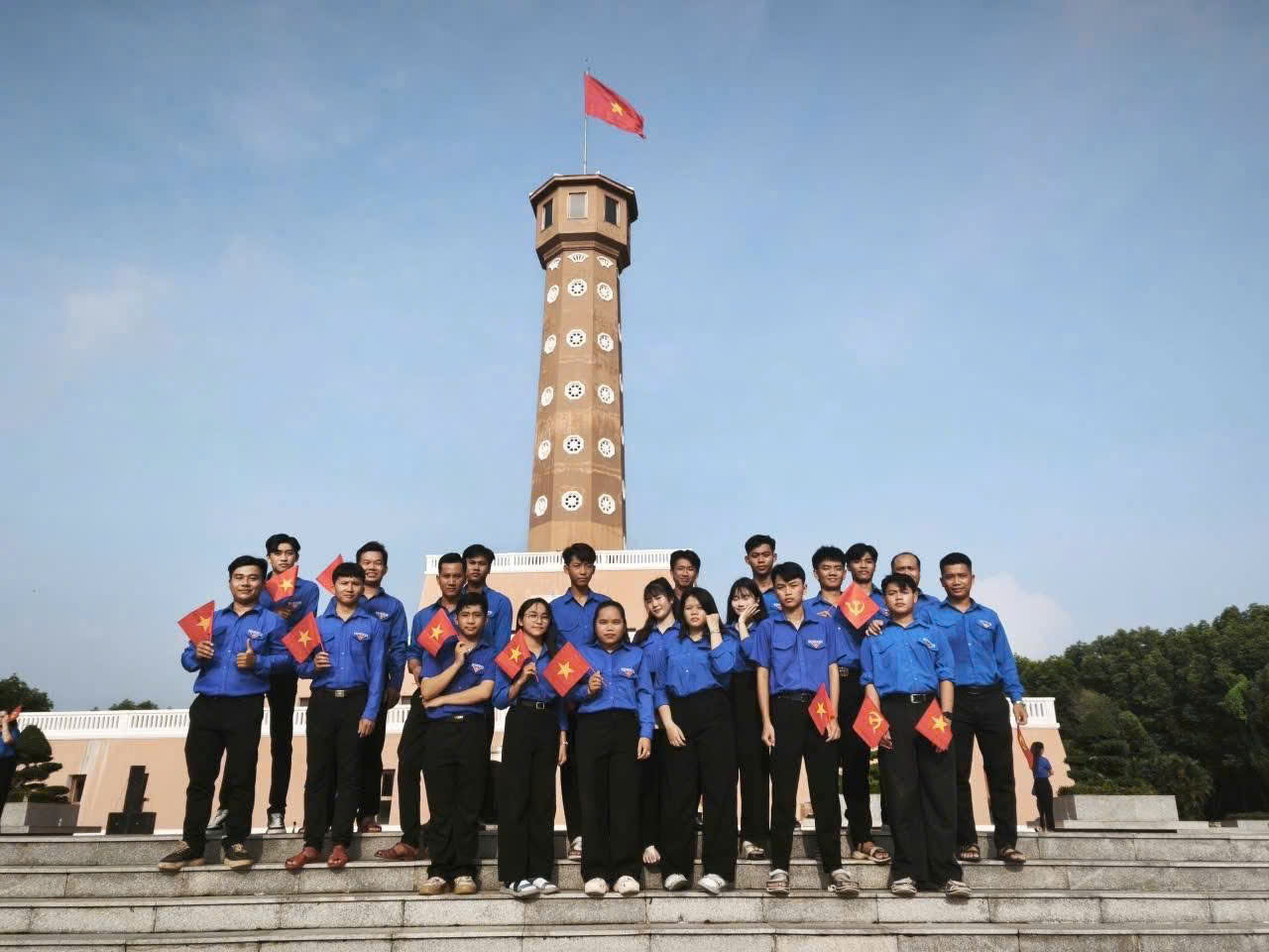 Anh-tin-bai