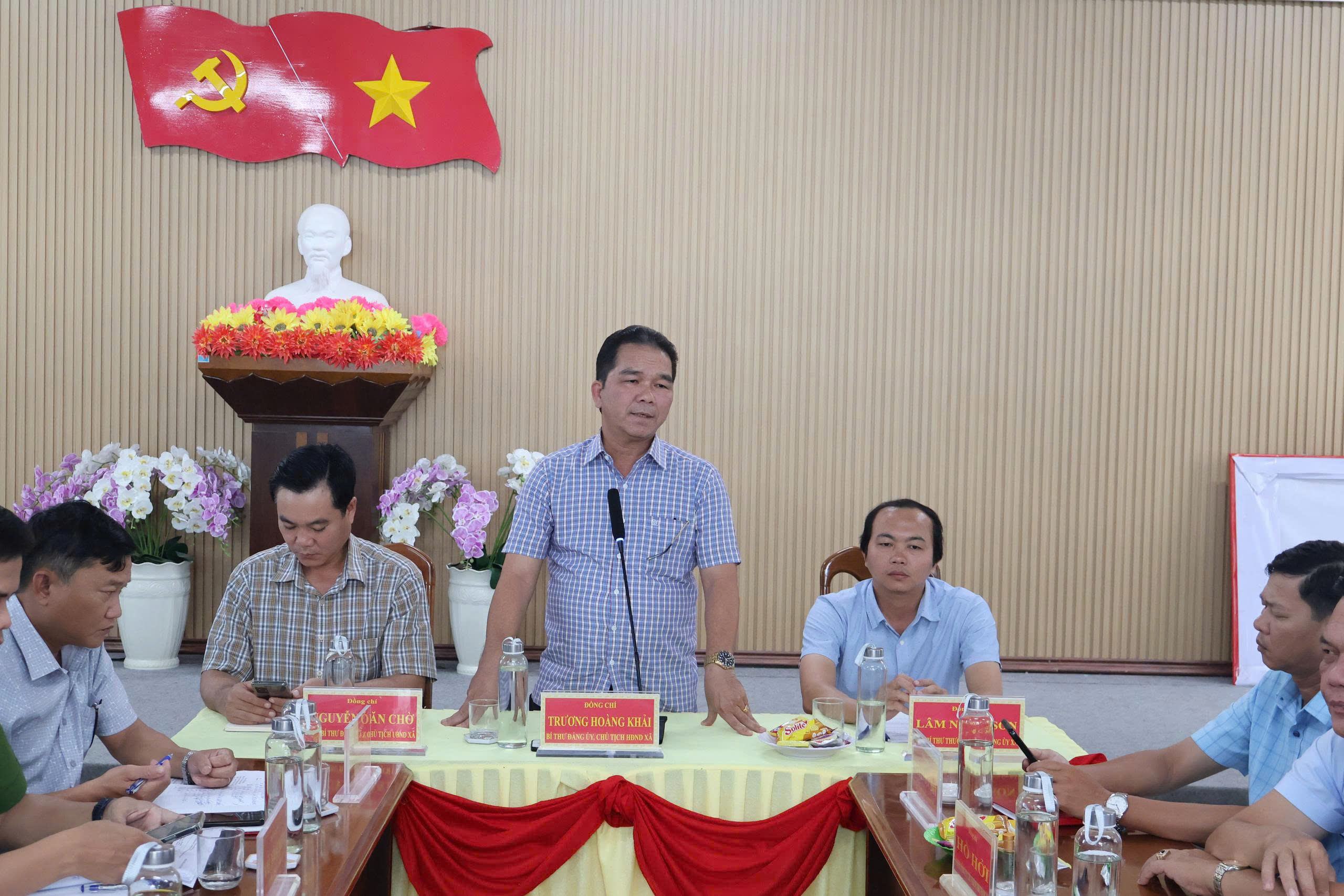 HỘI NGHỊ  GẶP GỠ CÁN BỘ KHÔNG CHUYÊN TRÁCH CÁC ẤP  TRÊN ĐỊA BÀN XÃ PHÚ TÂN