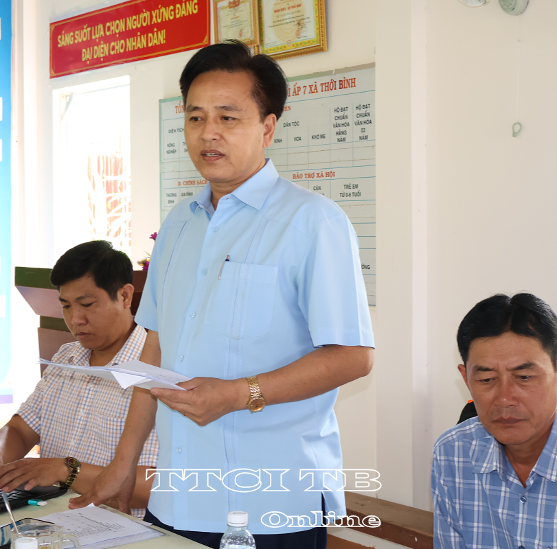 Phó Bí thư Đảng ủy, Chủ tịch UBND xã Thới Bình Phạm Thanh Phương làm việc với ấp 3, ấp 7 và ấp 8 