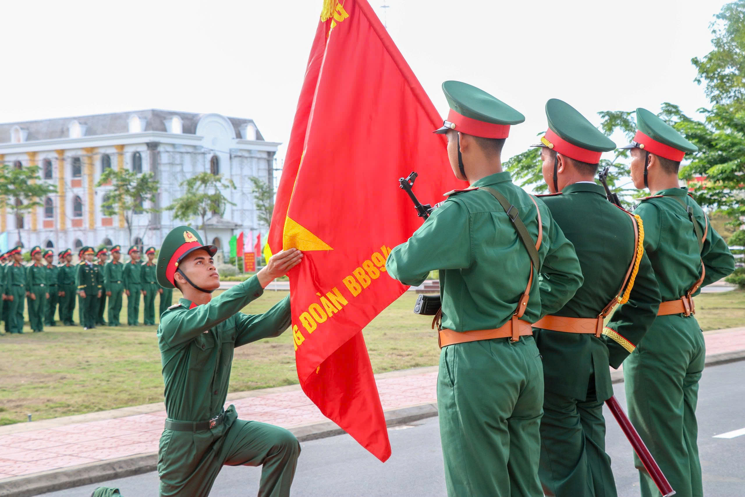 Anh-tin-bai