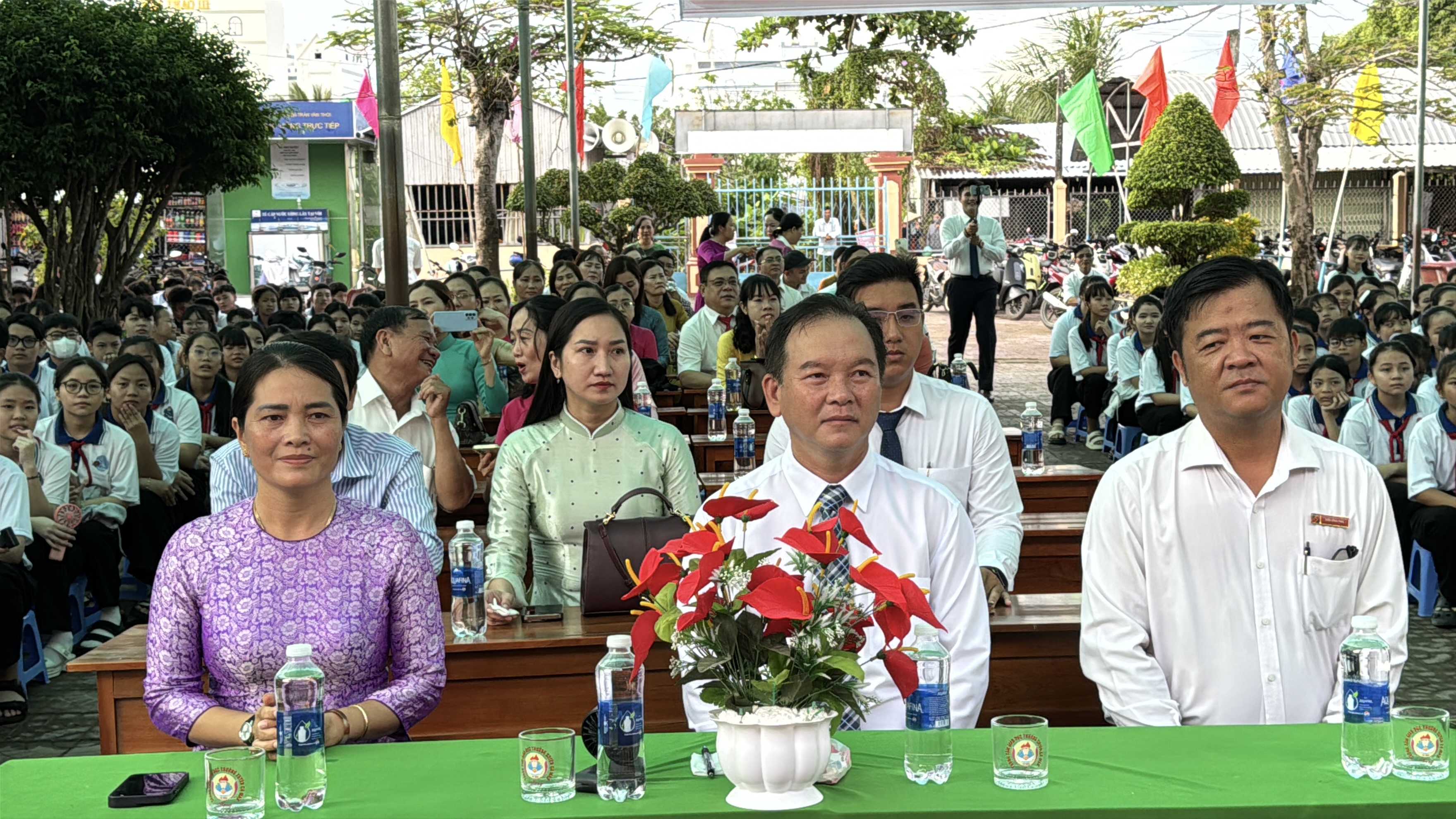 Anh-tin-bai