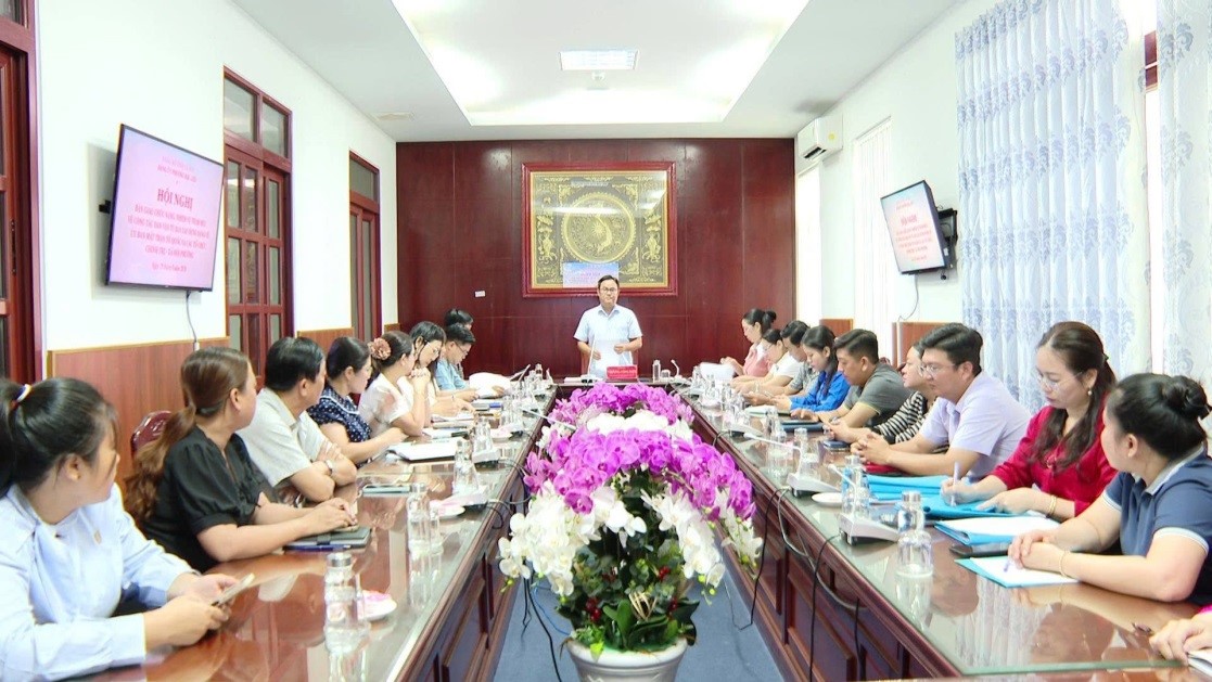 BÀN GIAO CHỨC NĂNG, NHIỆM VỤ THAM MƯU VỀ CÔNG TÁC DÂN VẬN
