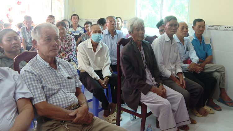 Chủ tịch UBND phường cùng tổ đại biểu đơn vị bầu cử số 04 tổ chức tiếp xúc cử tri