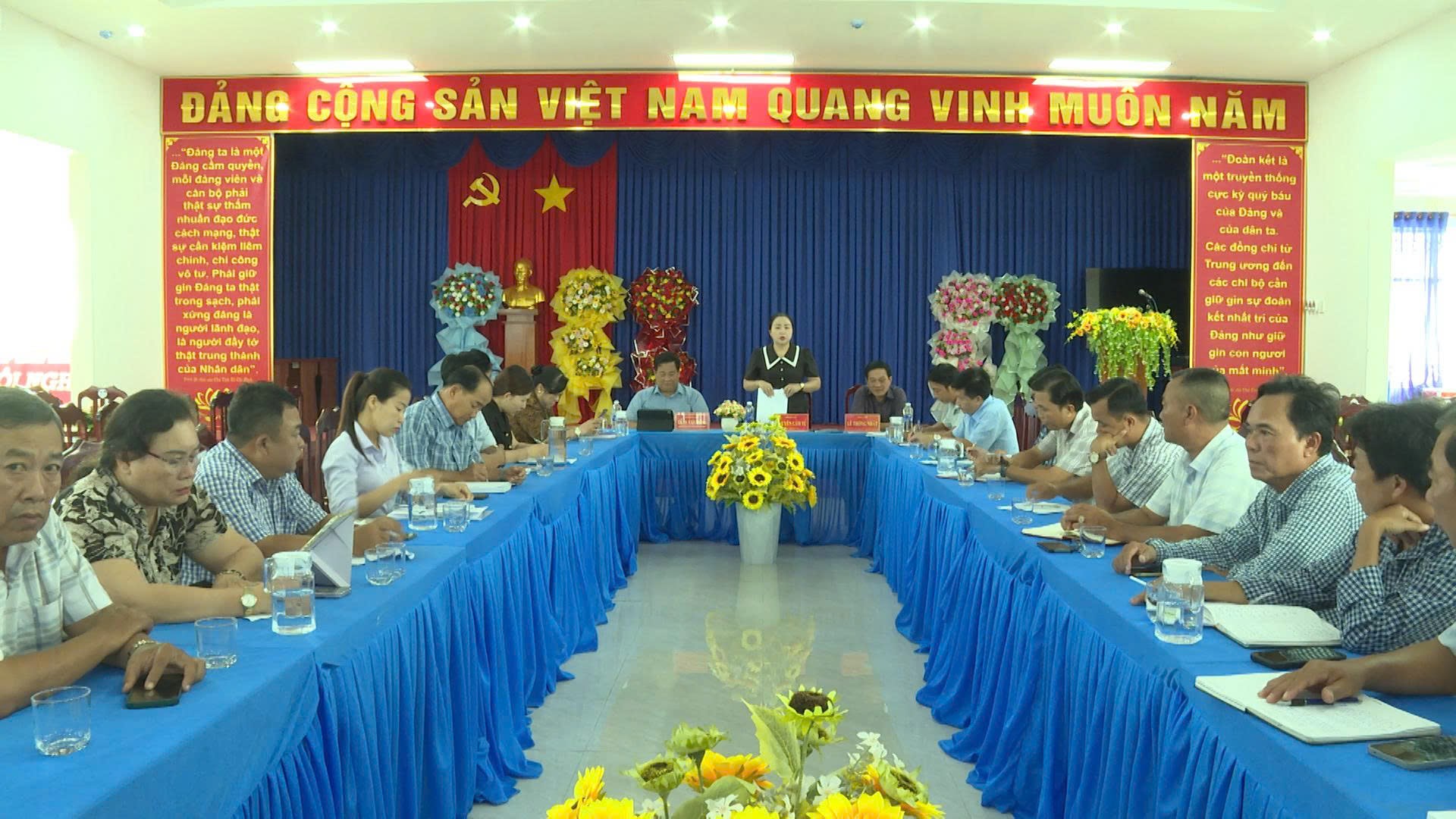 ĐẢNG UỶ XÃ PHONG THẠNH HỌP GIAO BAN VỚI CÁC ẤP THÁNG 08 NĂM 2026 VÀ TRIỂN KHAI NHIỆM VỤ TRỌNG TÂM THÁNG 09 NĂM 2026