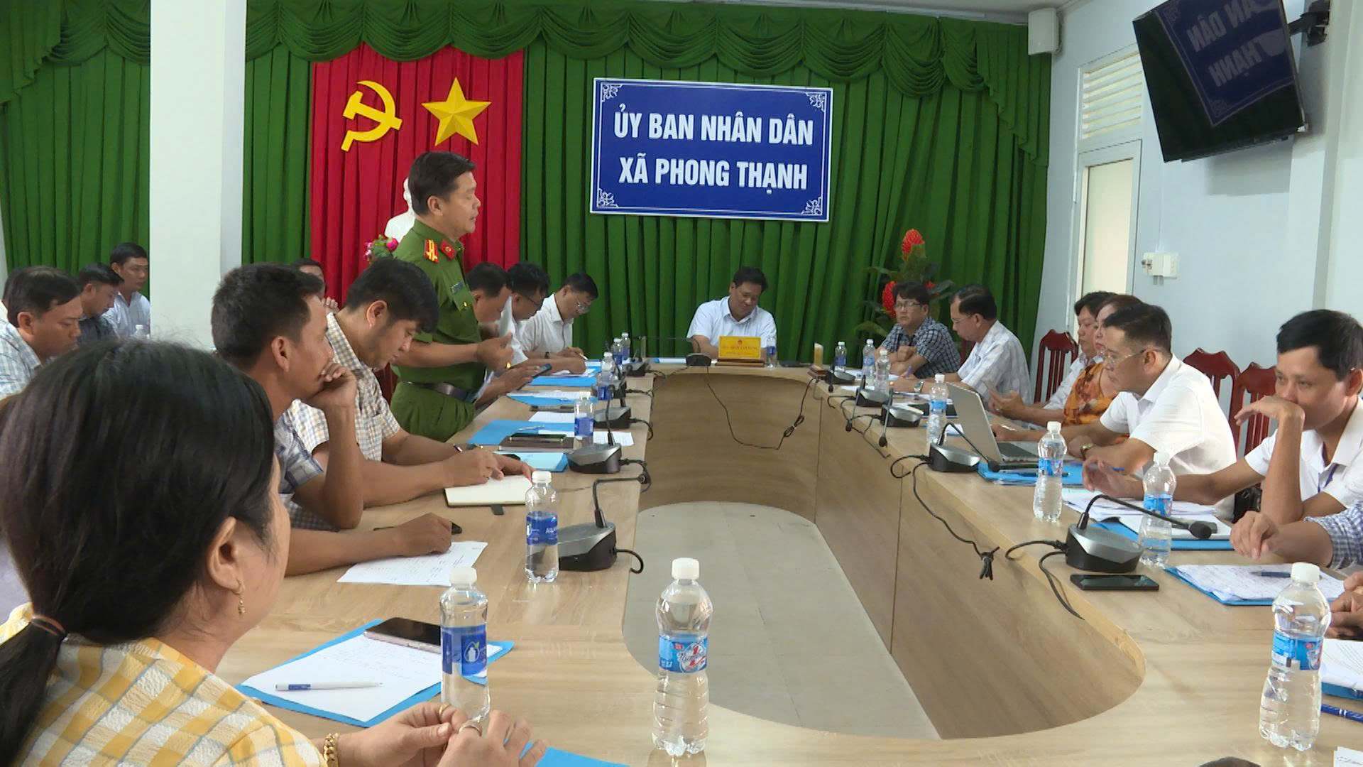 XÃ PHONG THẠNH TỔ CHỨC HỘI NGHỊ SƠ KẾT 09 THÁNG ĐẦU NĂM - ĐỀ RA PHƯƠNG HƯỚNG NHIỆM VỤ 03 THÁNG CÒN LẠI NĂM 2026	