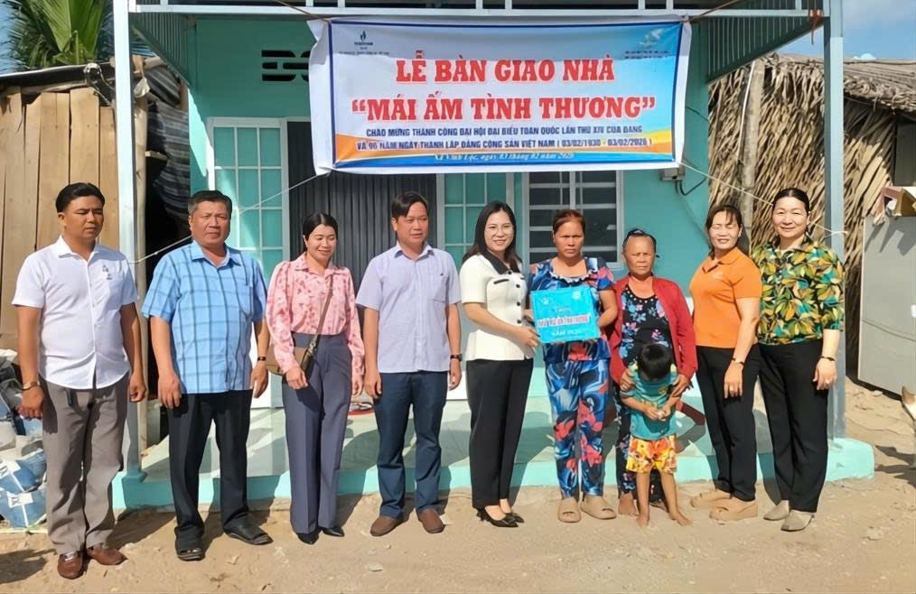 Anh-tin-bai