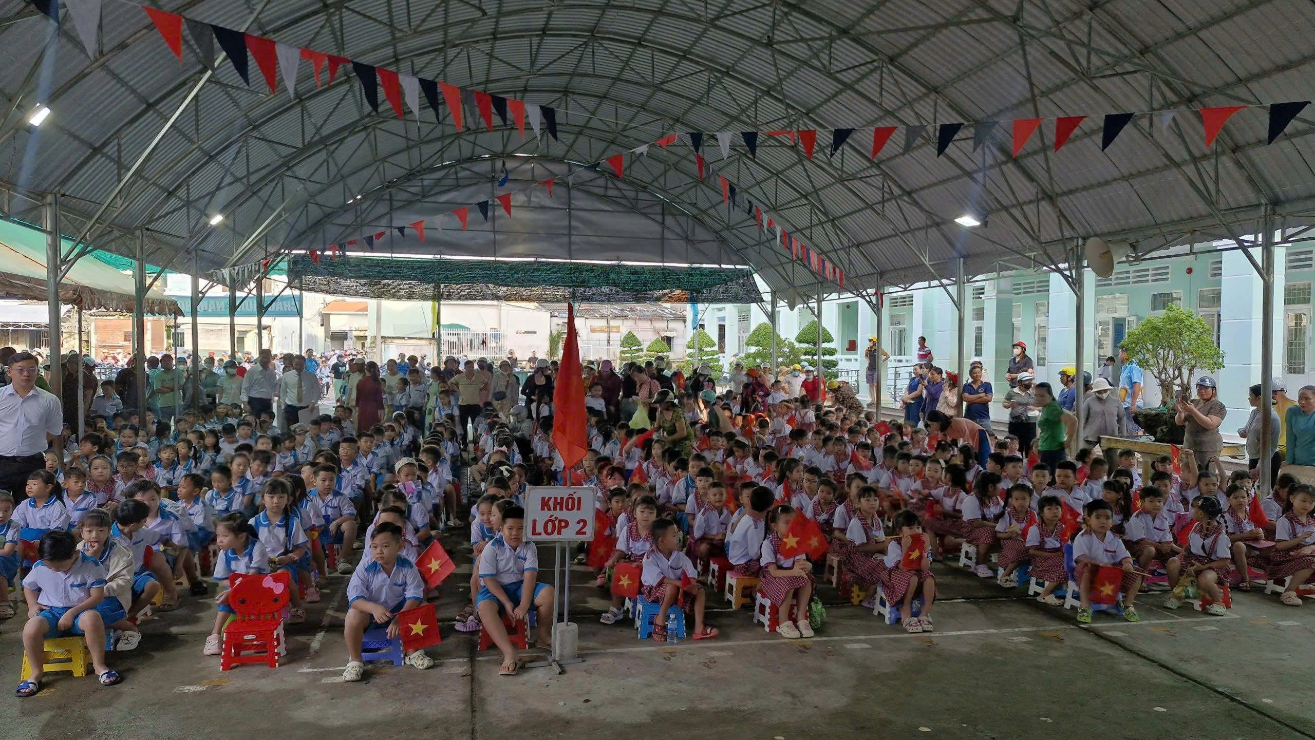 Anh-tin-bai