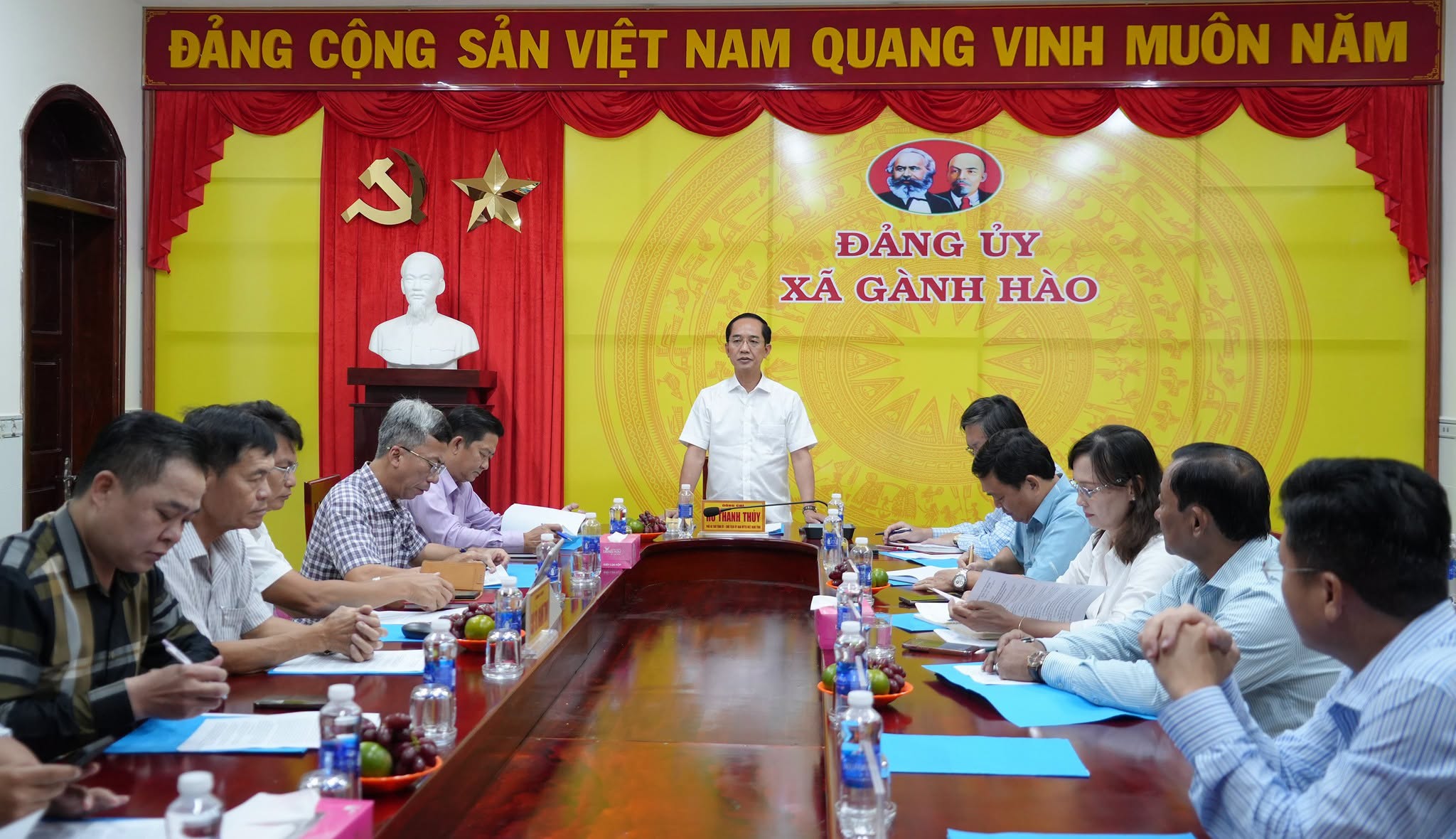 Anh-tin-bai