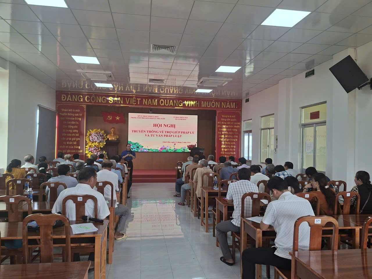 Gành Hào tăng cường truyền thông trợ giúp pháp lý cho người dân