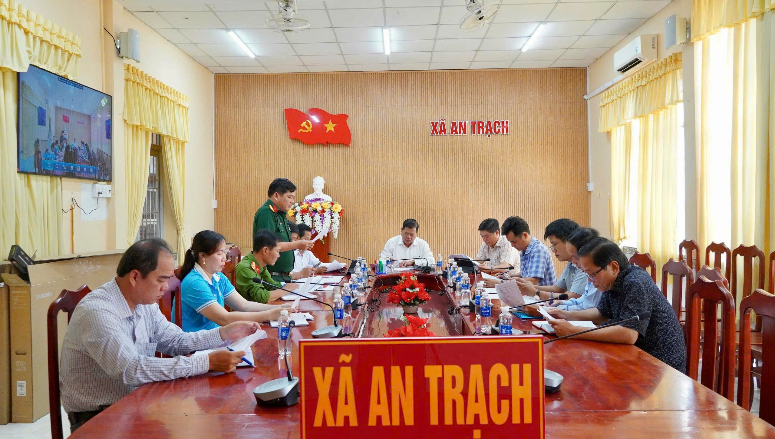 Anh-tin-bai