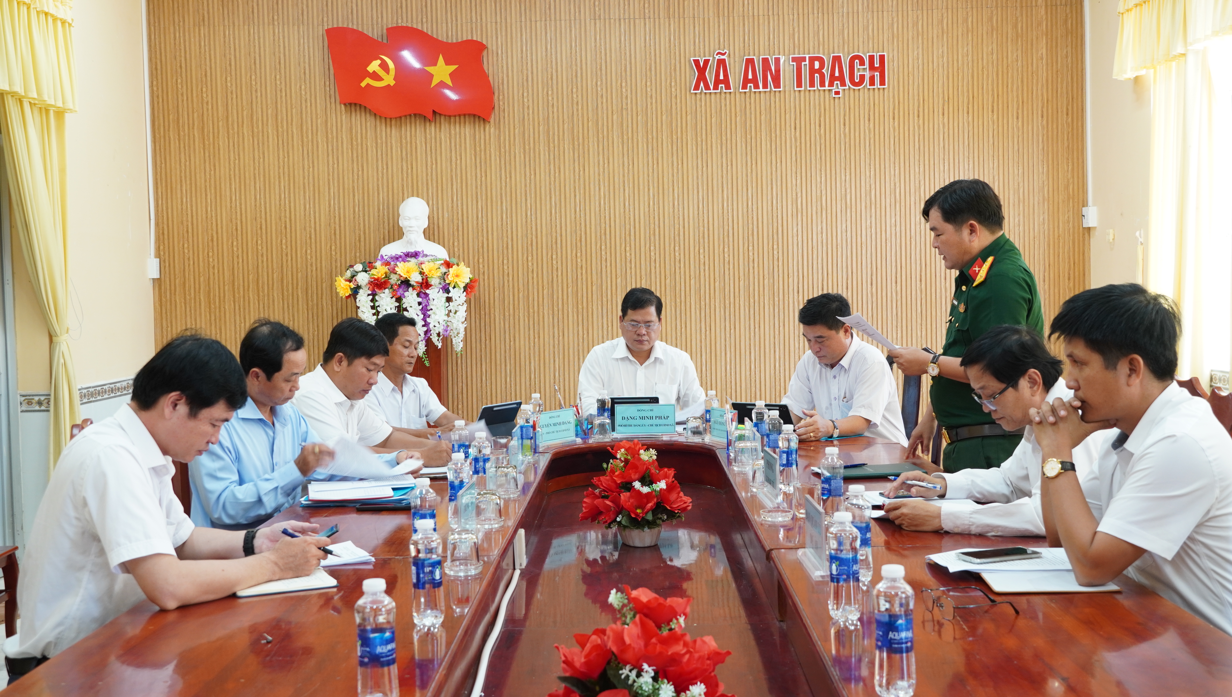 Anh-tin-bai