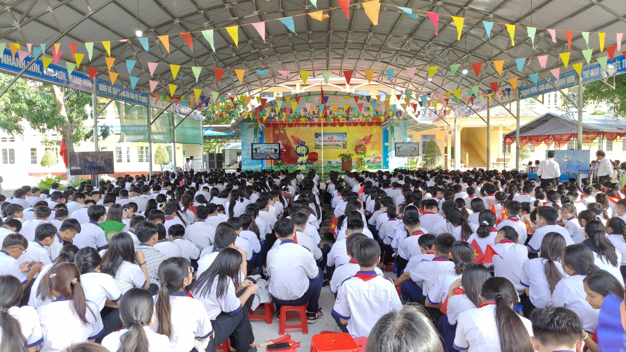 Xã Vĩnh Mỹ tưng bừng khai giảng năm học mới 