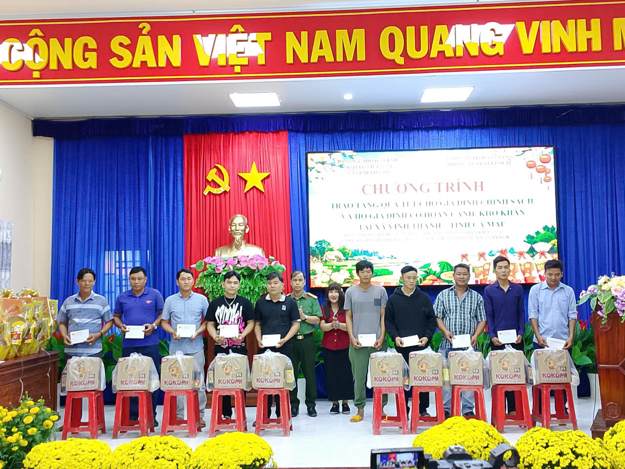 Anh-tin-bai