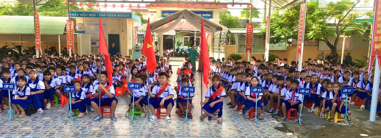 Lãnh đạo tỉnh và lãnh đạo Đảng ủy, HĐND, UBND, UB MTTQVN xã Hưng Hội dự Lễ khai giảng năm học mới 2026 - 2027 tại các trường học trên địa bàn xã